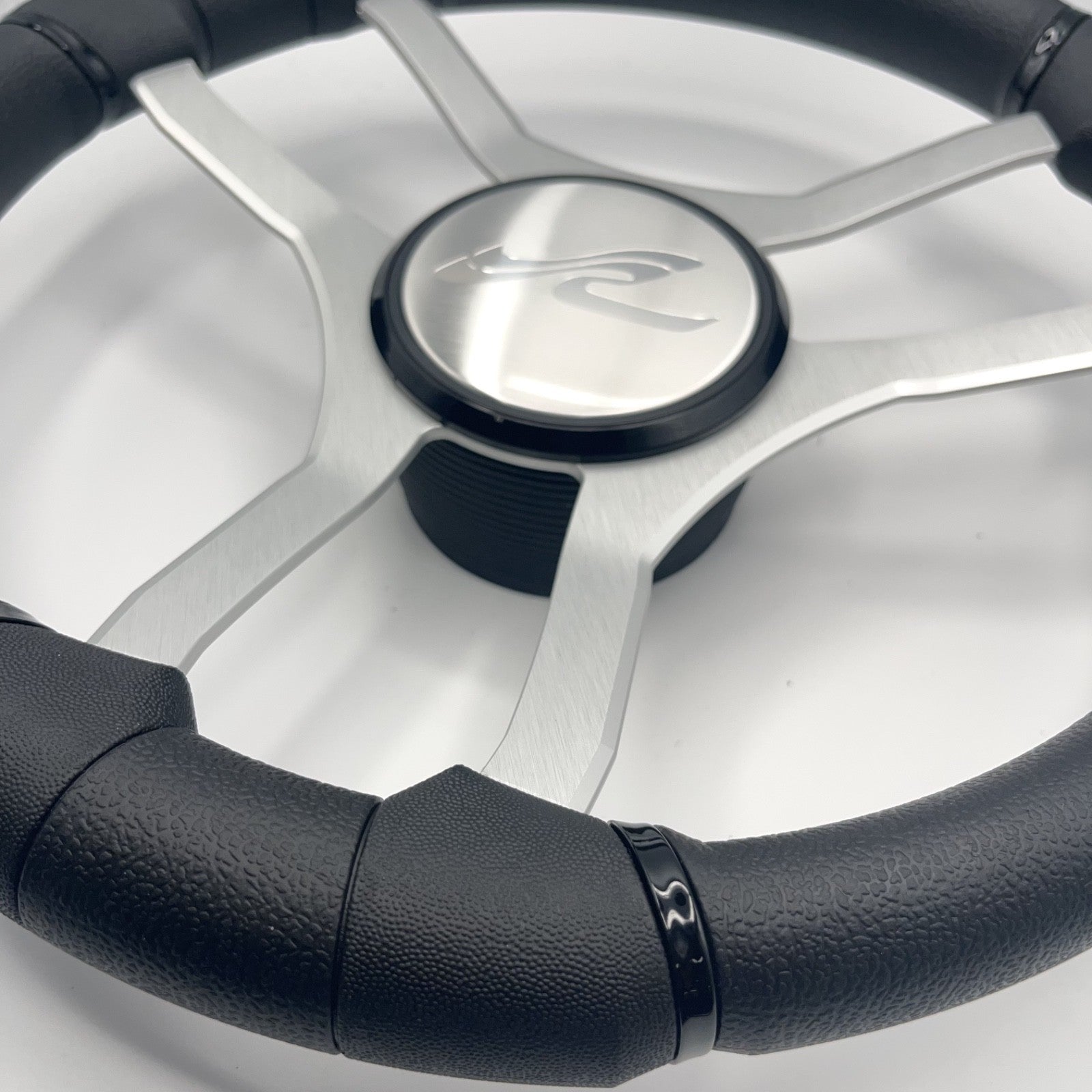Malera Boat Steering Wheel Brushed Aluminum Spokes | SeaRay Boats