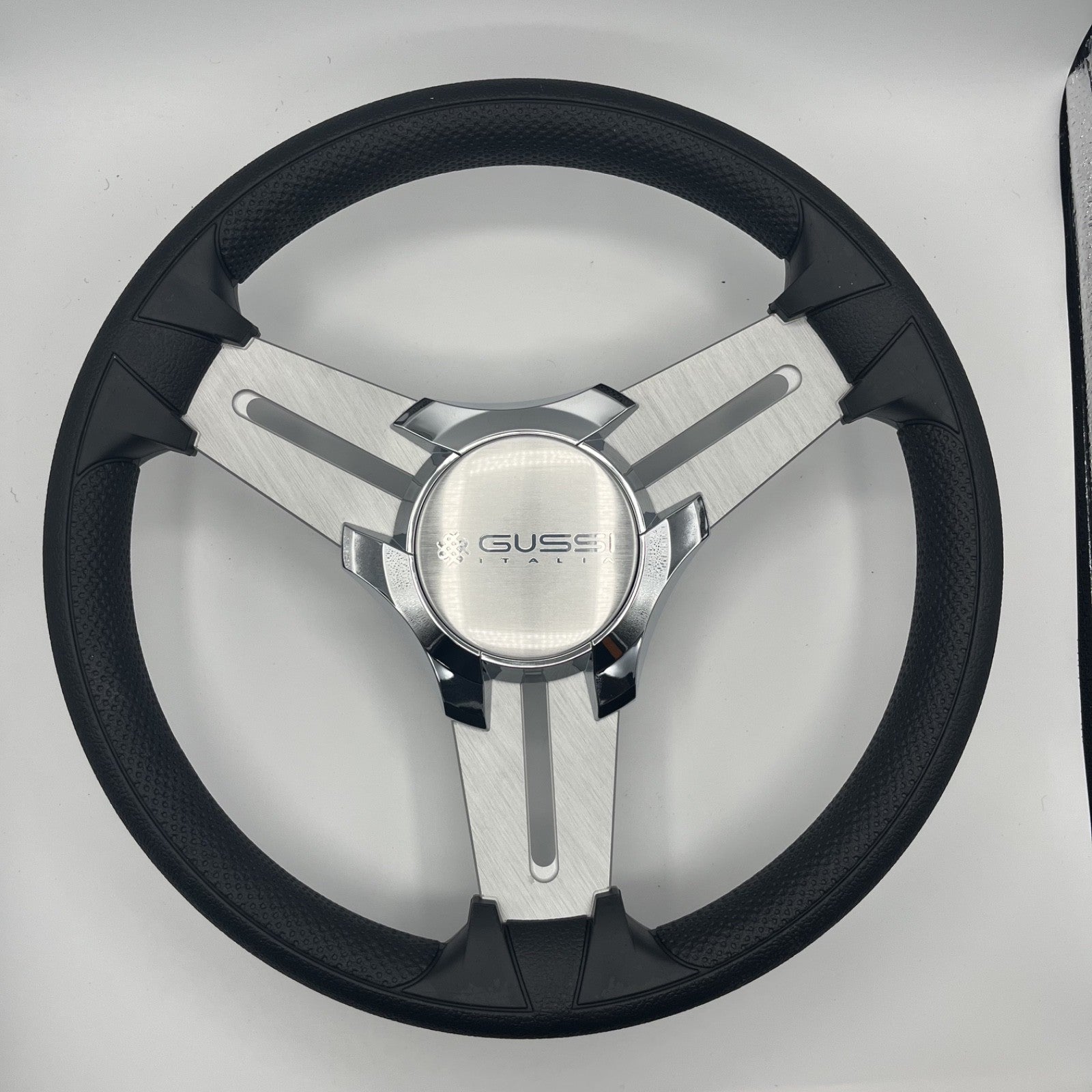 Model 15 Marine Steering Wheel Brush Alum Spokes | Gussi Italia Logo