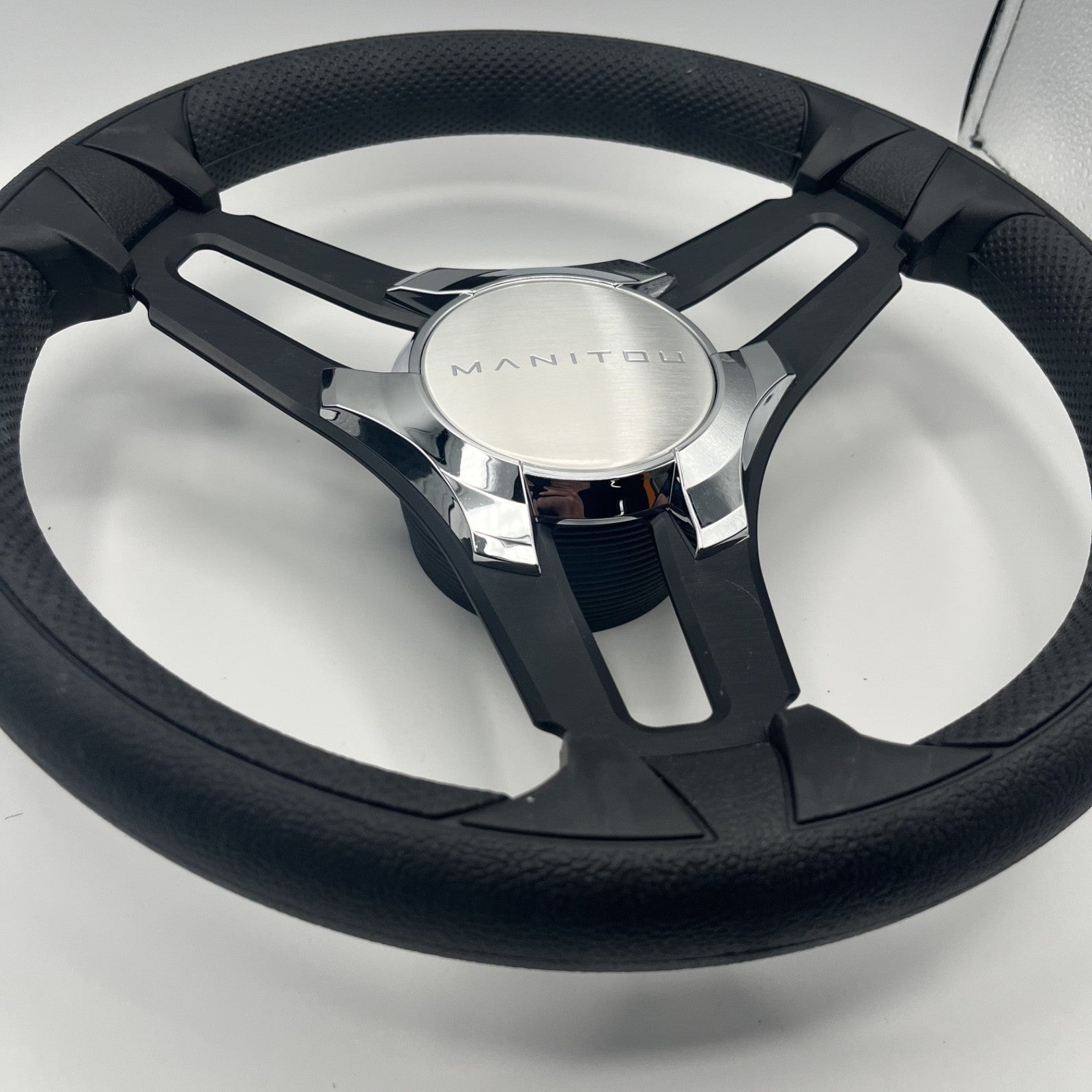 Gussi Italia Marine Steering Wheel Black Brush Metal Spokes | Manitou
