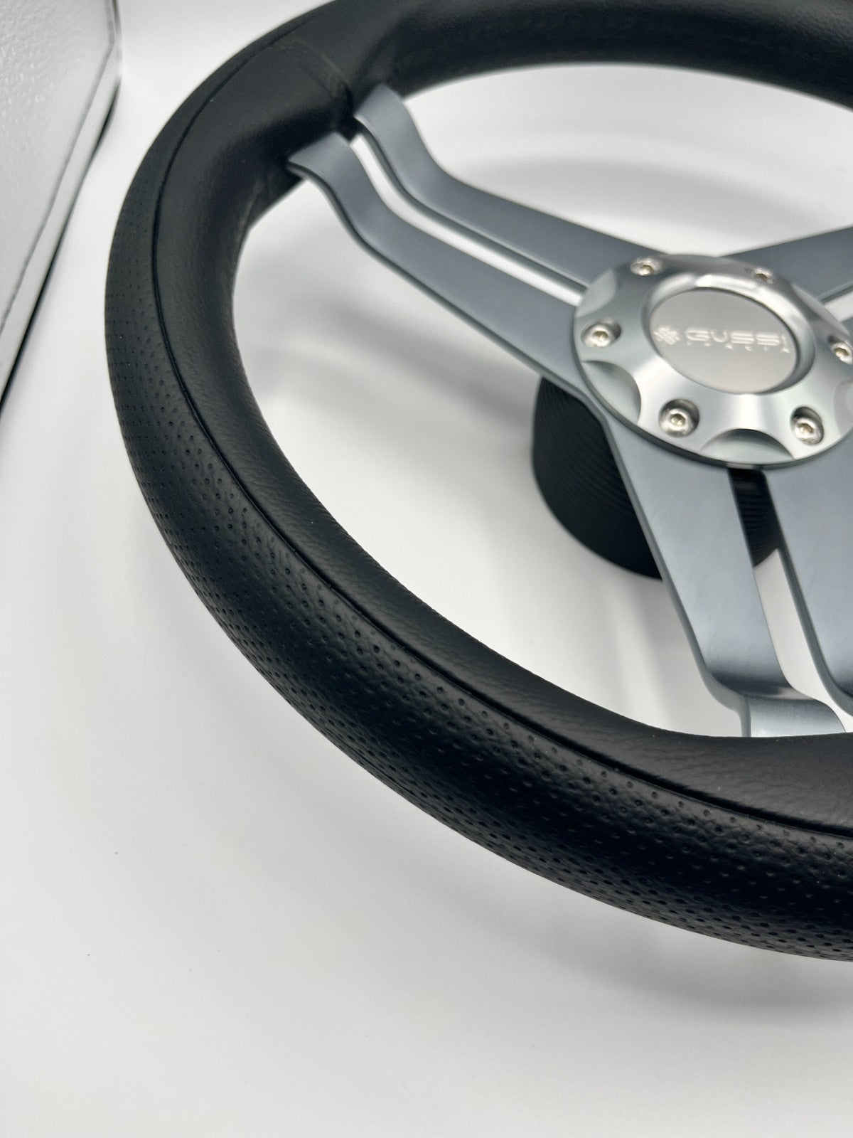 W208 Steering Wheel Gray Brushed Alum Spoke | Gussi Italia