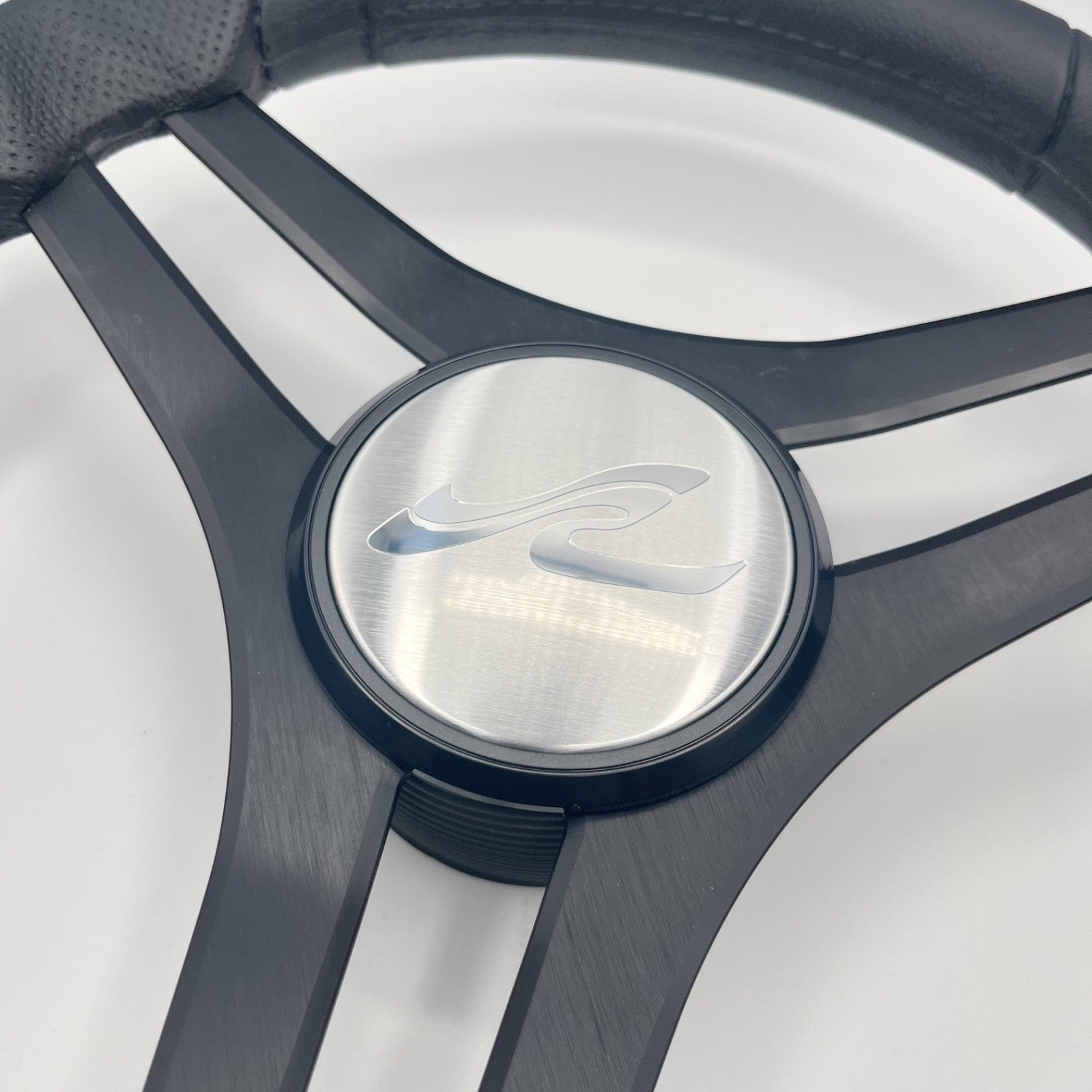 Molinara Marine Steering Wheel Black Brushed Alum Spokes | SeaRay Boats