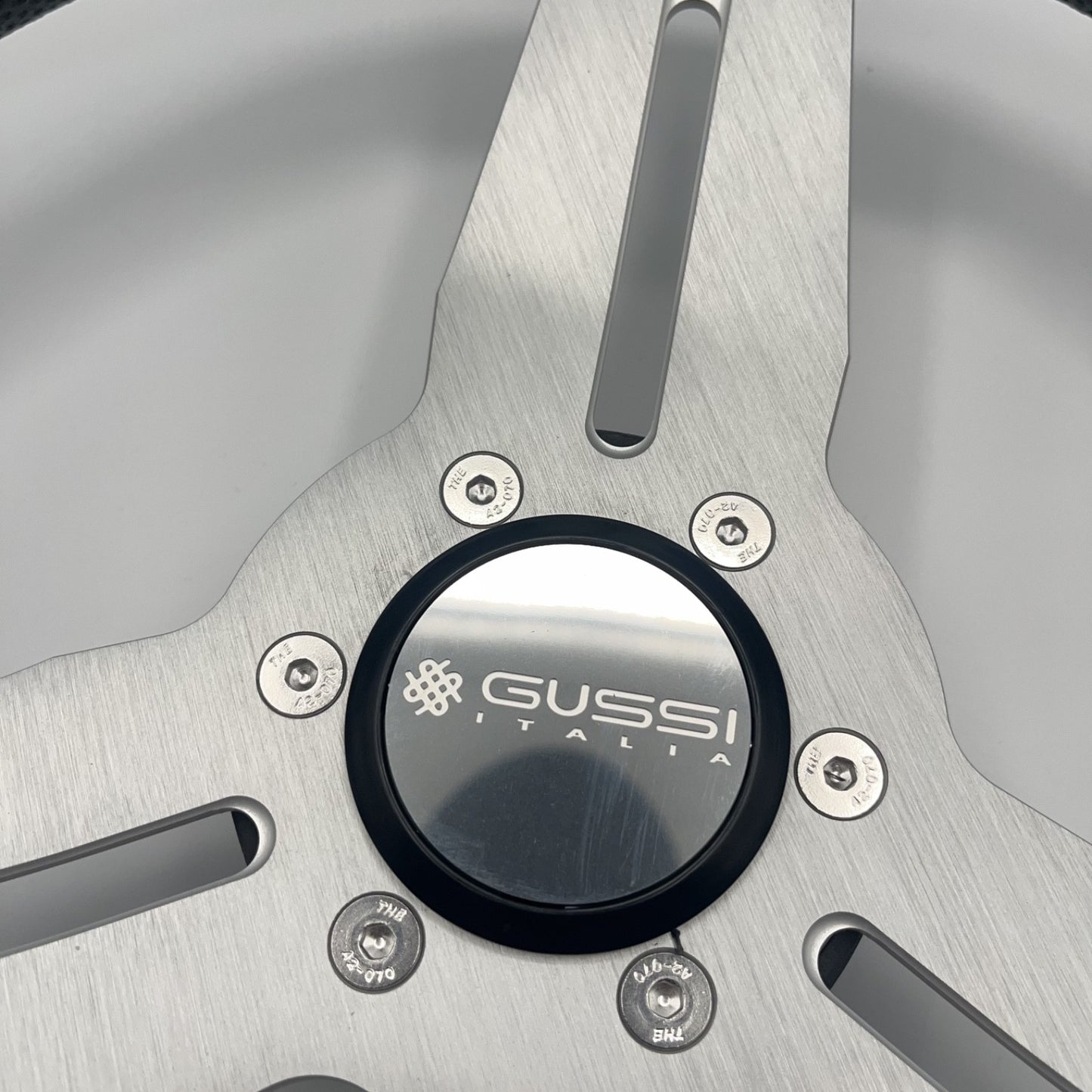 Model 15A Marine Steering Wheel Brushed Alum Spokes | Gussi Italia Cap