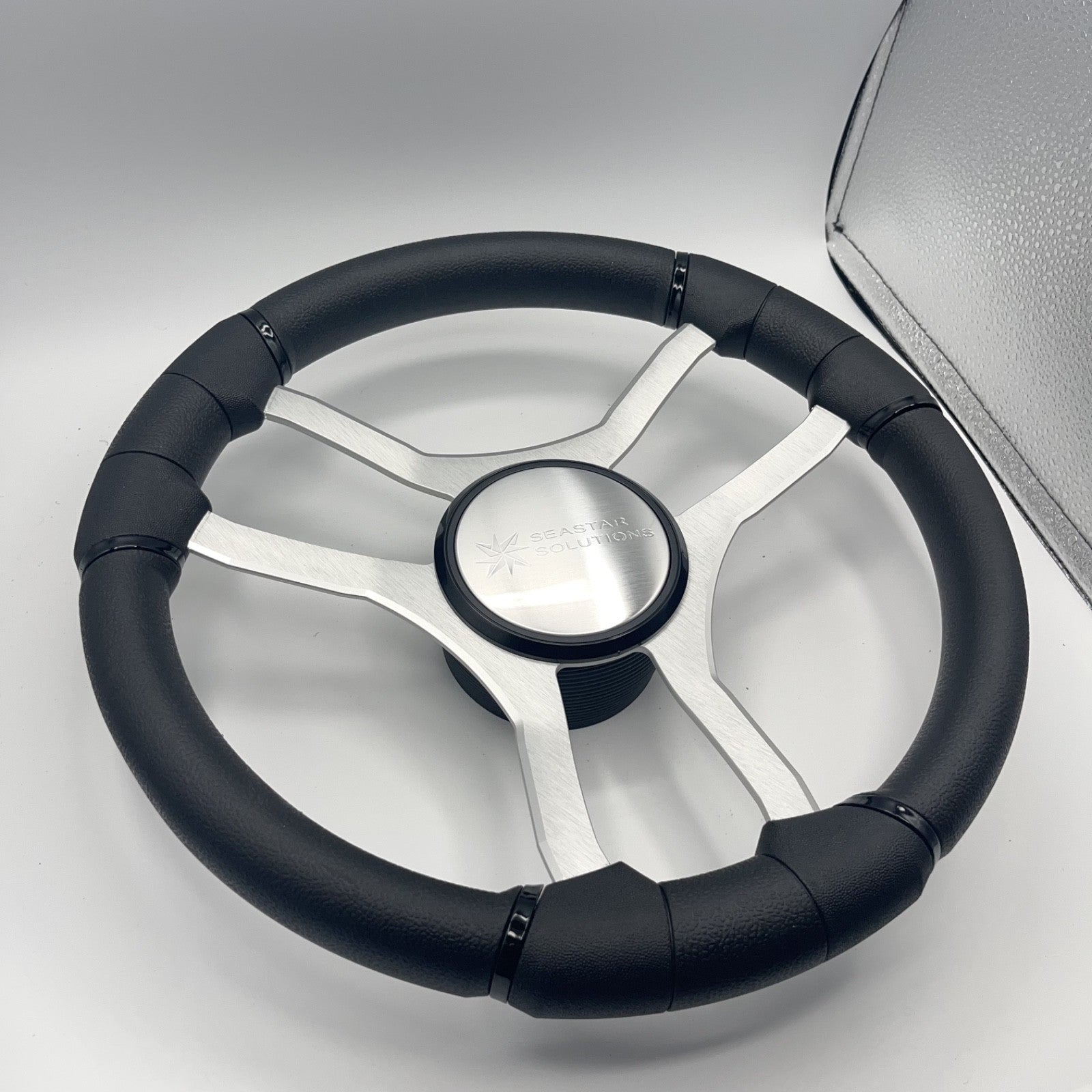 Malera Boat Steering Wheel Brushed Aluminum Spokes | Seastar Solutions