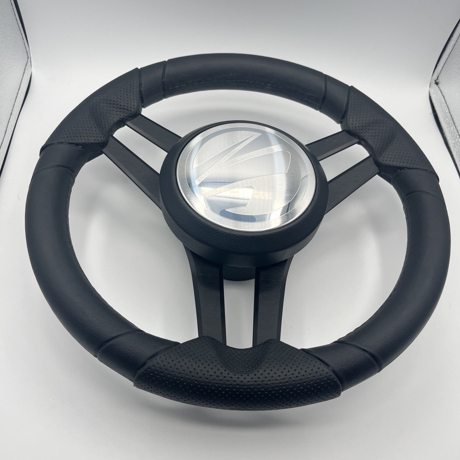 Molinara Marine Steering Wheel Black Brushed Aluminum Spokes | Tige