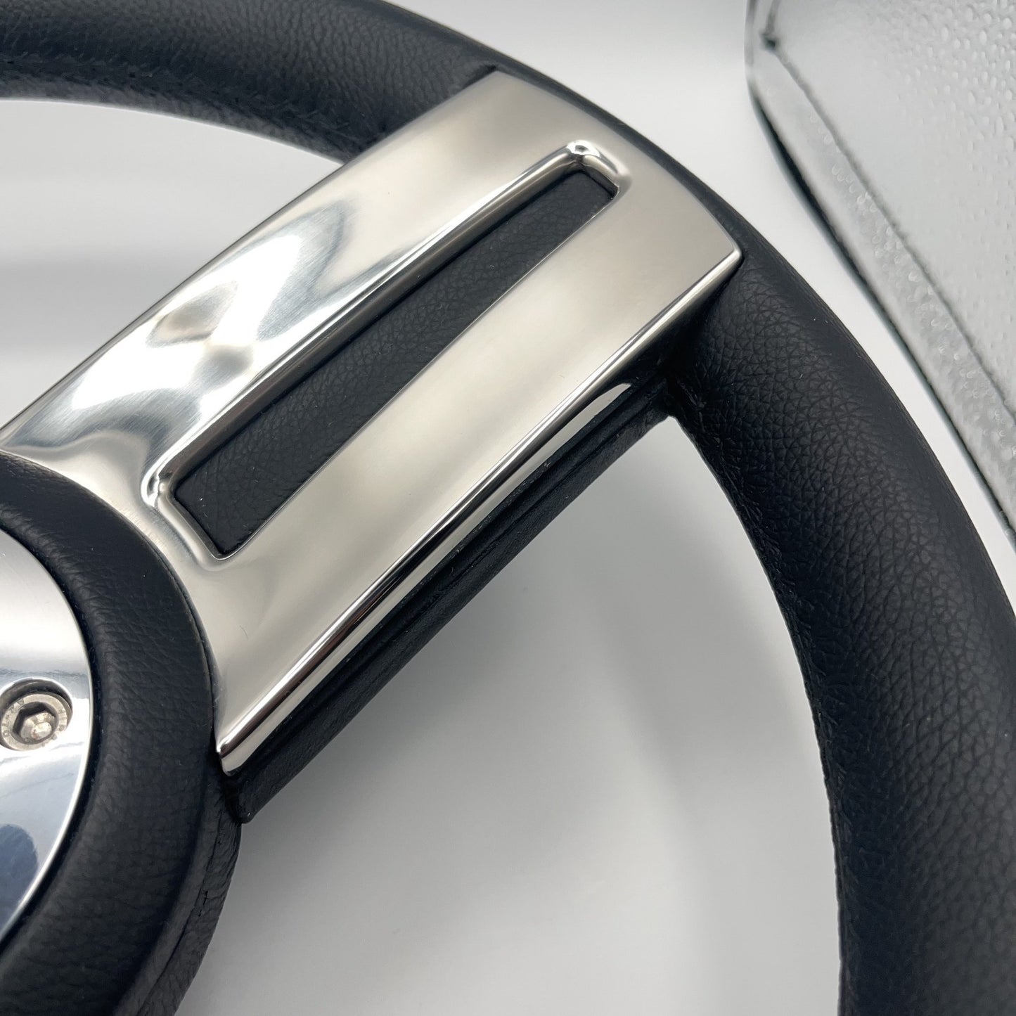 Gussi Italia Marine Steering Wheel Stainless Steel Spokes Soft Touch Rim | Axis