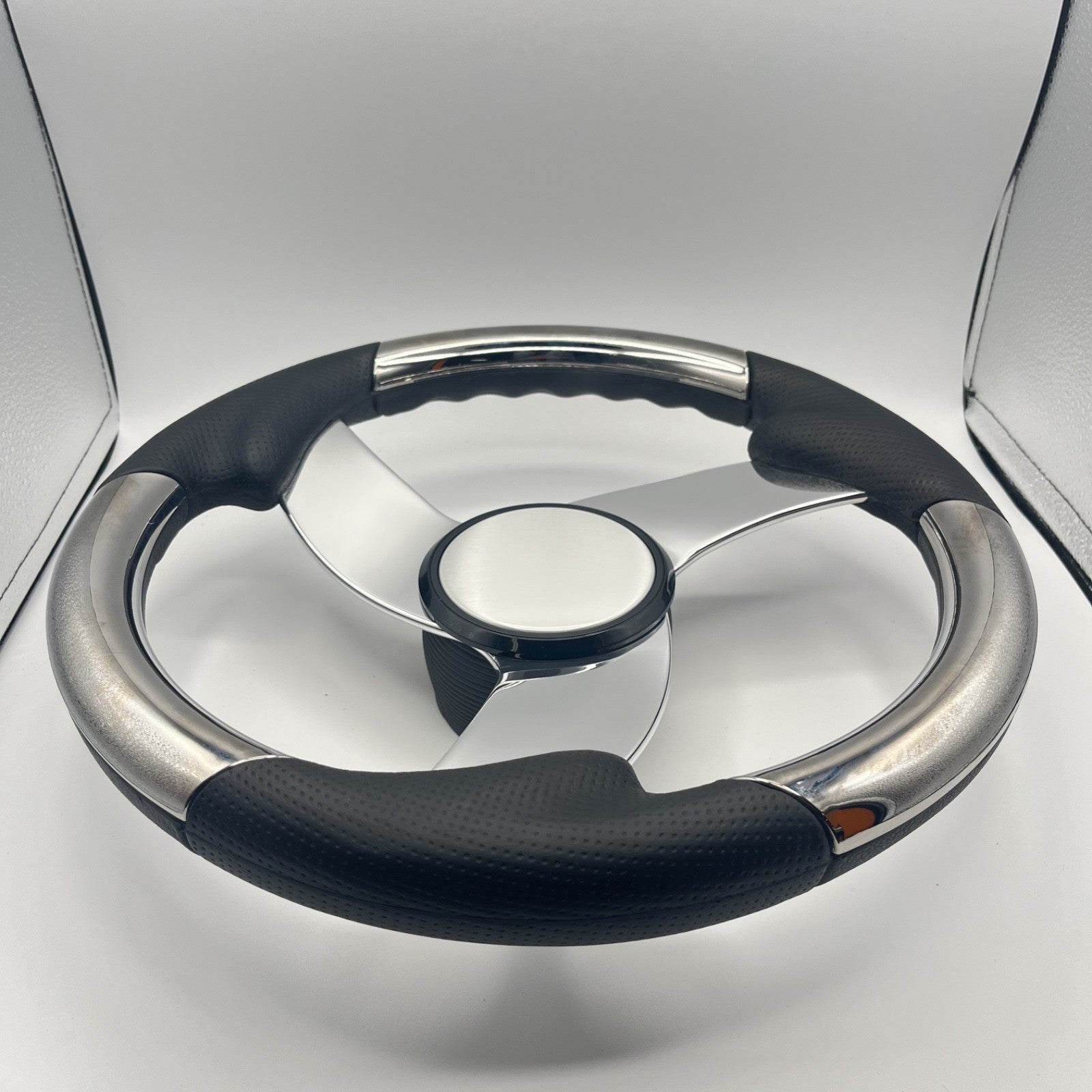 Model M533 Boat Steering Wheel Polished Alum Spoke | Plain