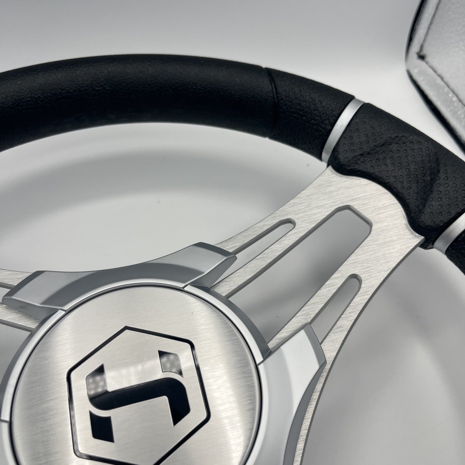 Gussi Italia Boat Steering Wheel Brushed Aluminum Spokes | Harris Pontoon Cap
