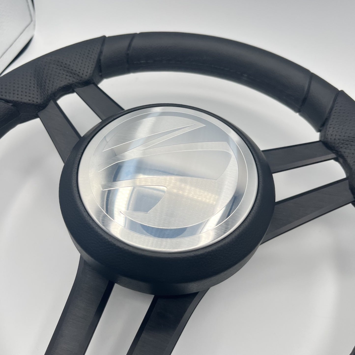 Molinara Marine Steering Wheel Black Brushed Aluminum Spokes | Tige
