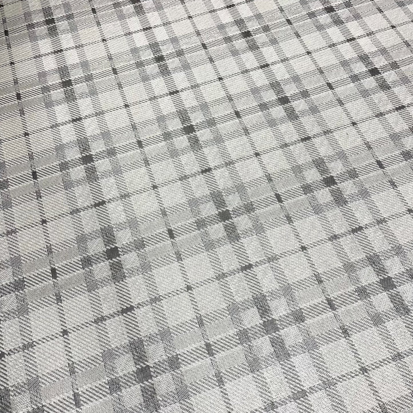 Woven Vinyl Flooring | Plaid - C-80043562 | 8' X 14'