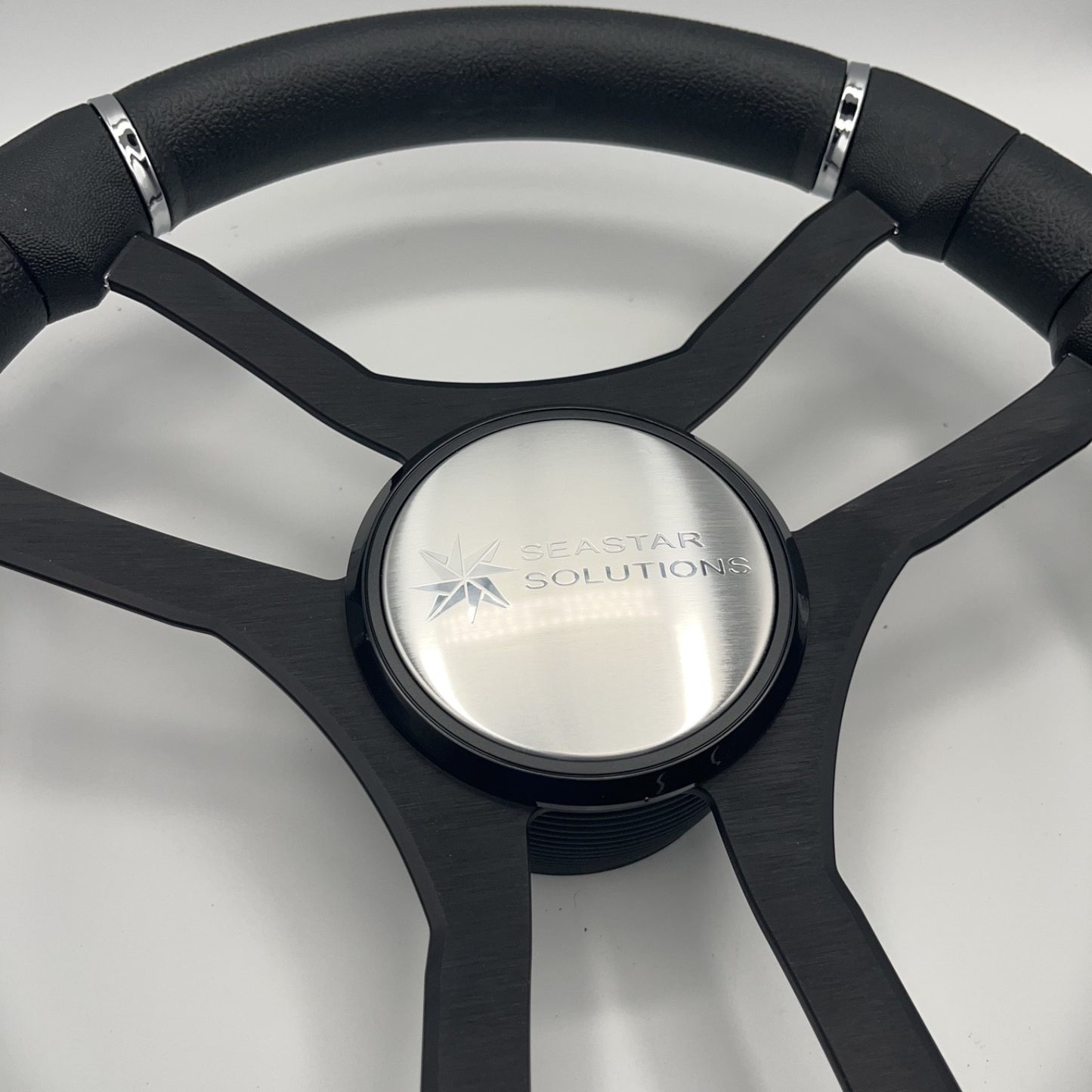 Malera Boat Steering Wheel Black Aluminum Spokes | Seastar Solutions