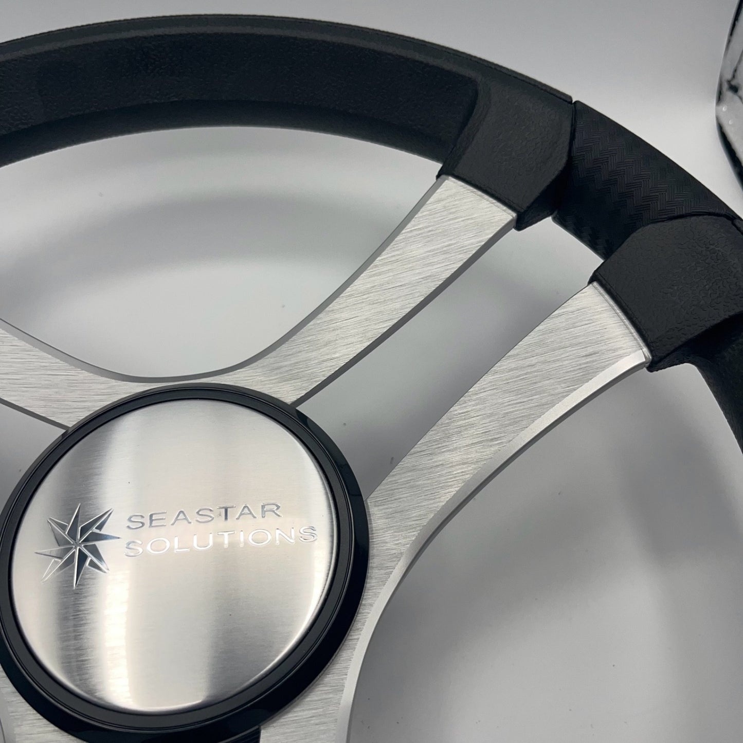 Benaco Boat Steering Wheel Brushed Aluminum Spokes | Seastar Solutions