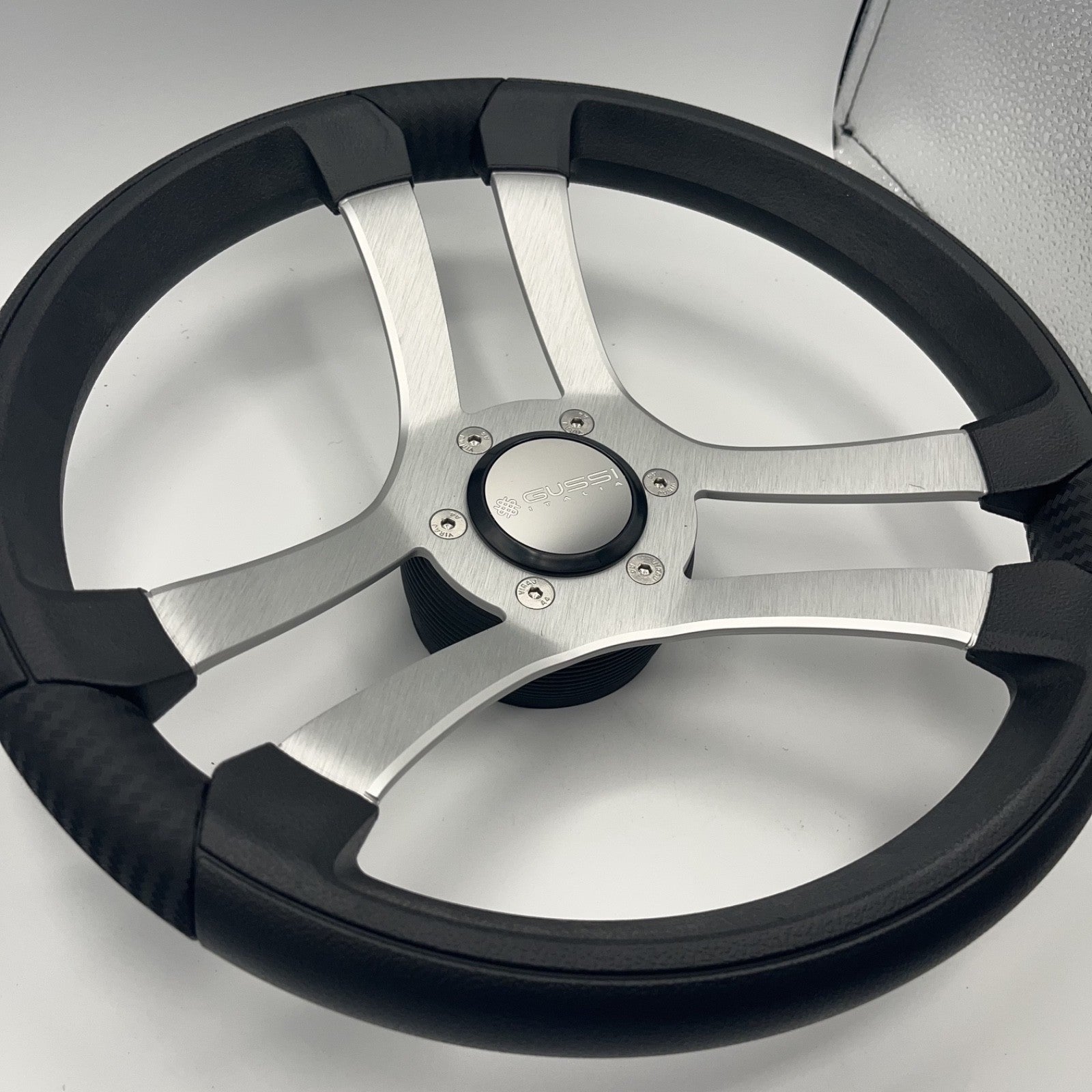 Benaco Boat Steering Wheel Brushed Aluminum Spokes | Gussi Snap-in