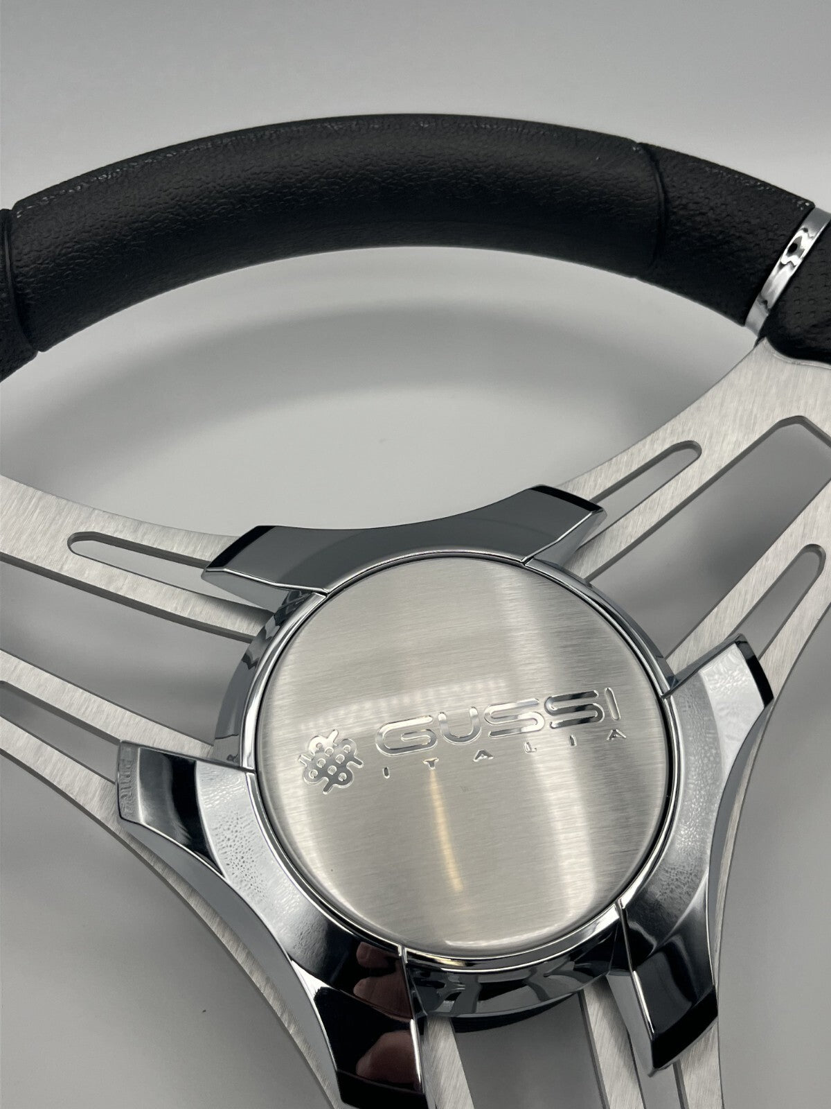 Verona Boat Steering Wheel Gray Brushed Aluminum Spokes | Gussi Italia