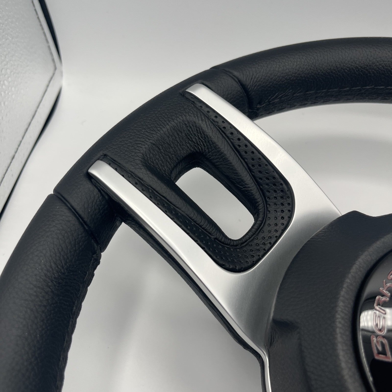 Gussi Italia Black Model 702 Steering Wheel | Berkshire Boat
