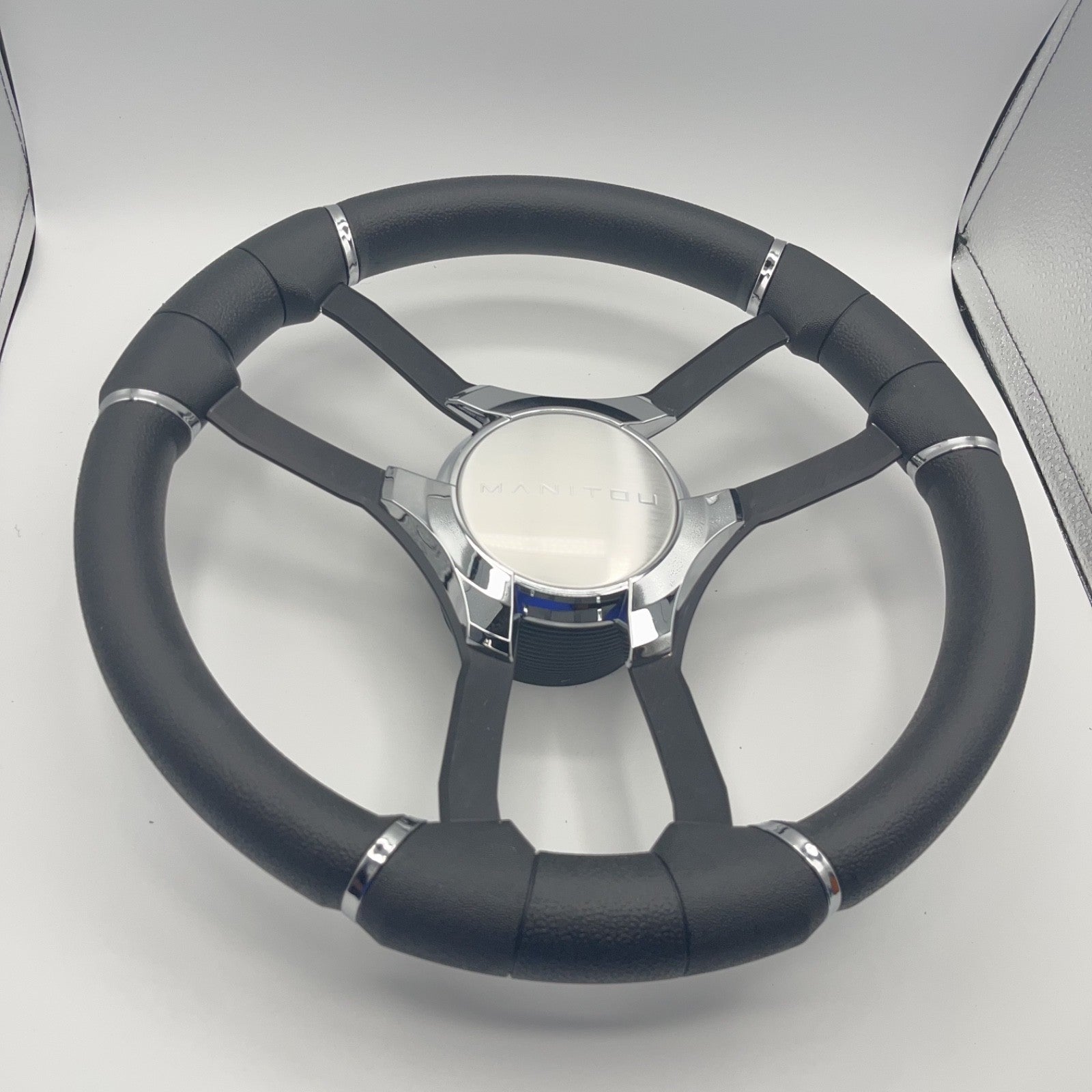 Malera Boat Steering Wheel Black Aluminum Spokes - Chrome-style Manitou