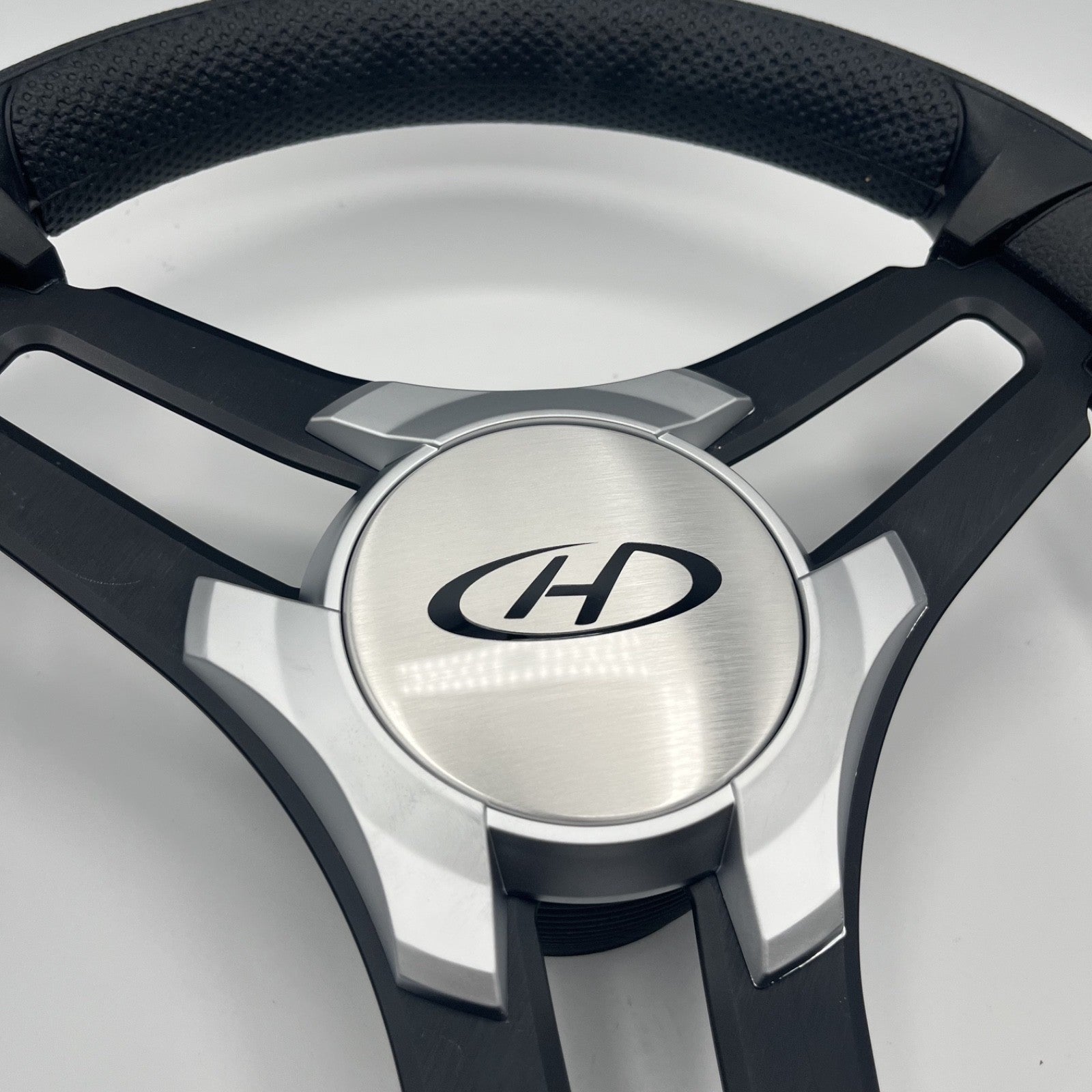 Gussi Italia Marine Steering Wheel Black Brush Metal Spokes | Harris Kayot