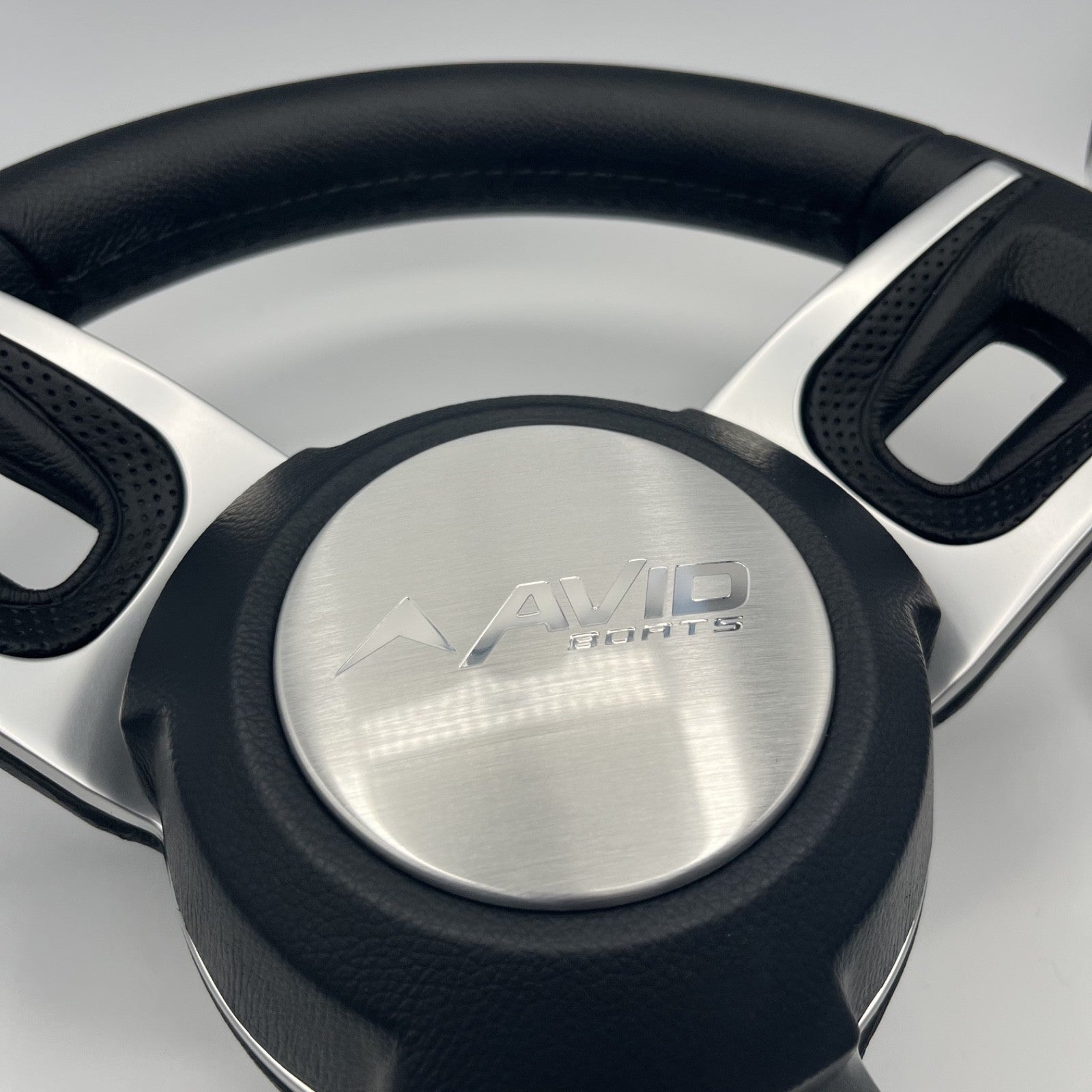 Gussi Italia Black Model 702 Steering Wheel | Avid Boats
