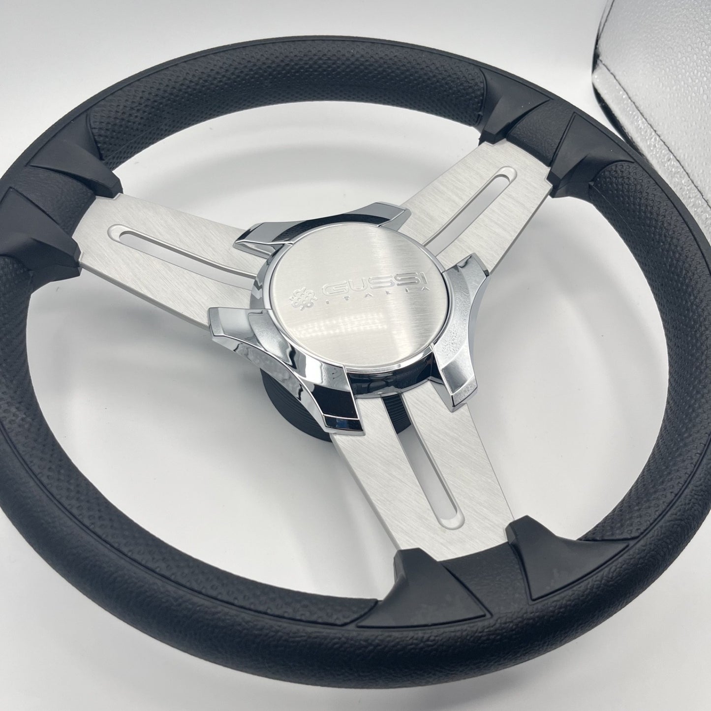 Model 15 Marine Steering Wheel Brush Alum Spokes | Gussi Italia Logo