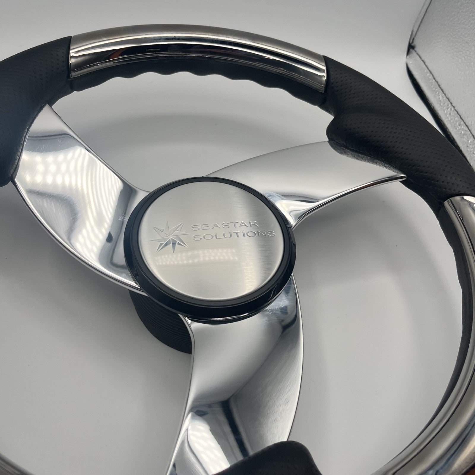 Model M533 Boat Steering Wheel Polished Alum Spoke | Seastar