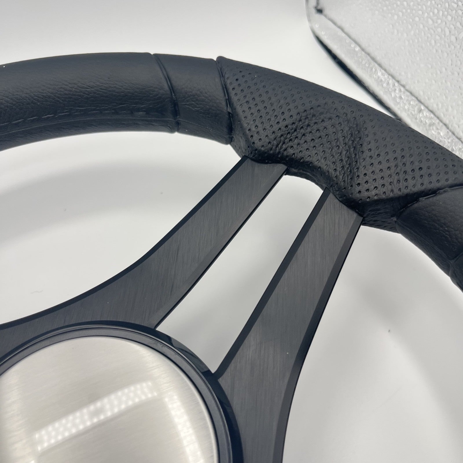 Molinara Marine Steering Wheel Black Brushed Alum Spokes | Plain Brushed