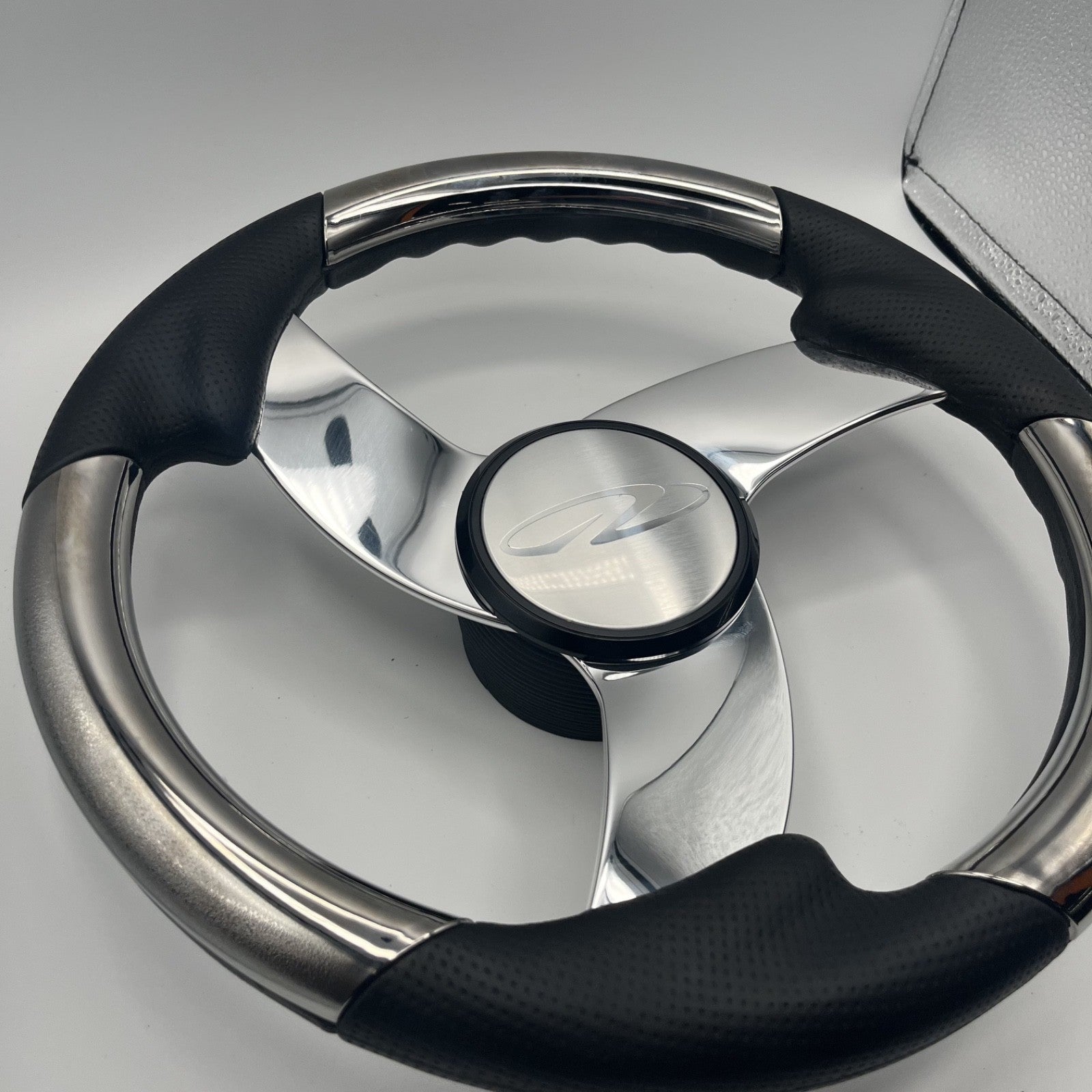 Model M533 Boat Steering Wheel Polished Alum Spoke | Regal