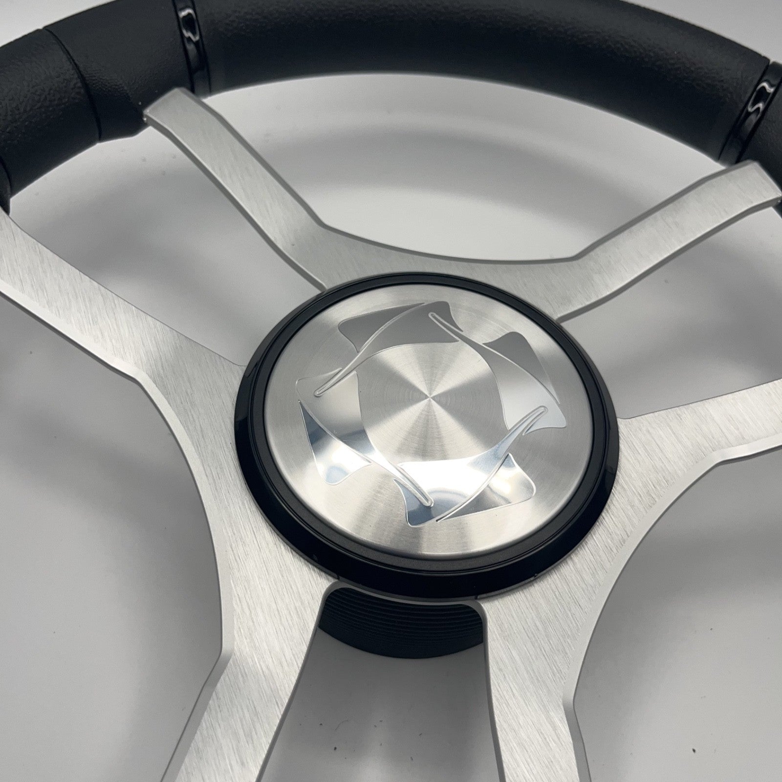 Malera Boat Steering Wheel Brushed Aluminum Spokes | Stingray