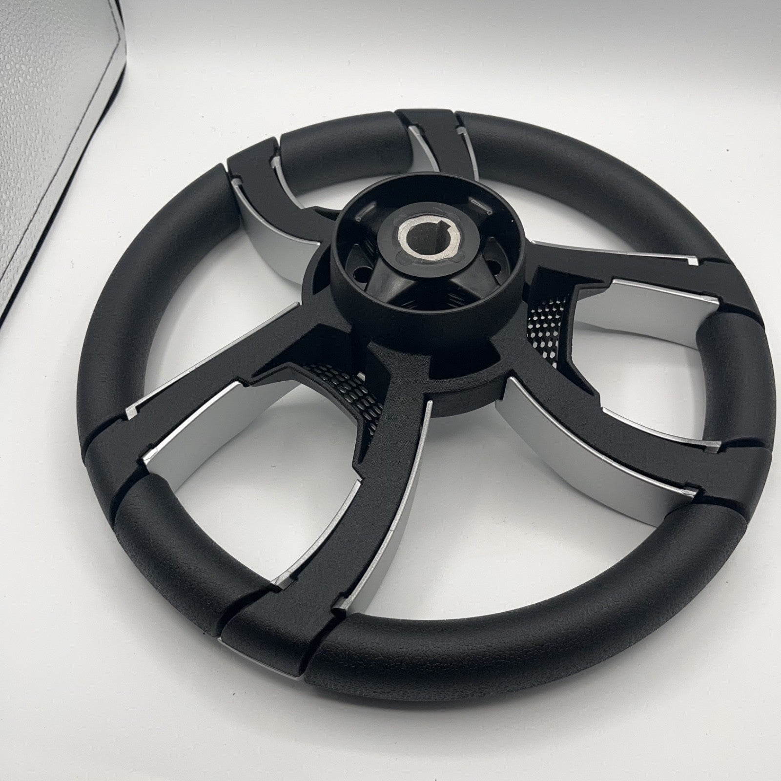 La Corte Boat Steering Wheel Silver Inserts | Gussi Italia Logo