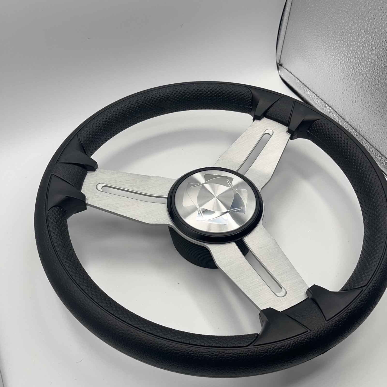 Model 15A Marine Steering Wheel Brushed Alum Spokes | Stingray Boats Cap