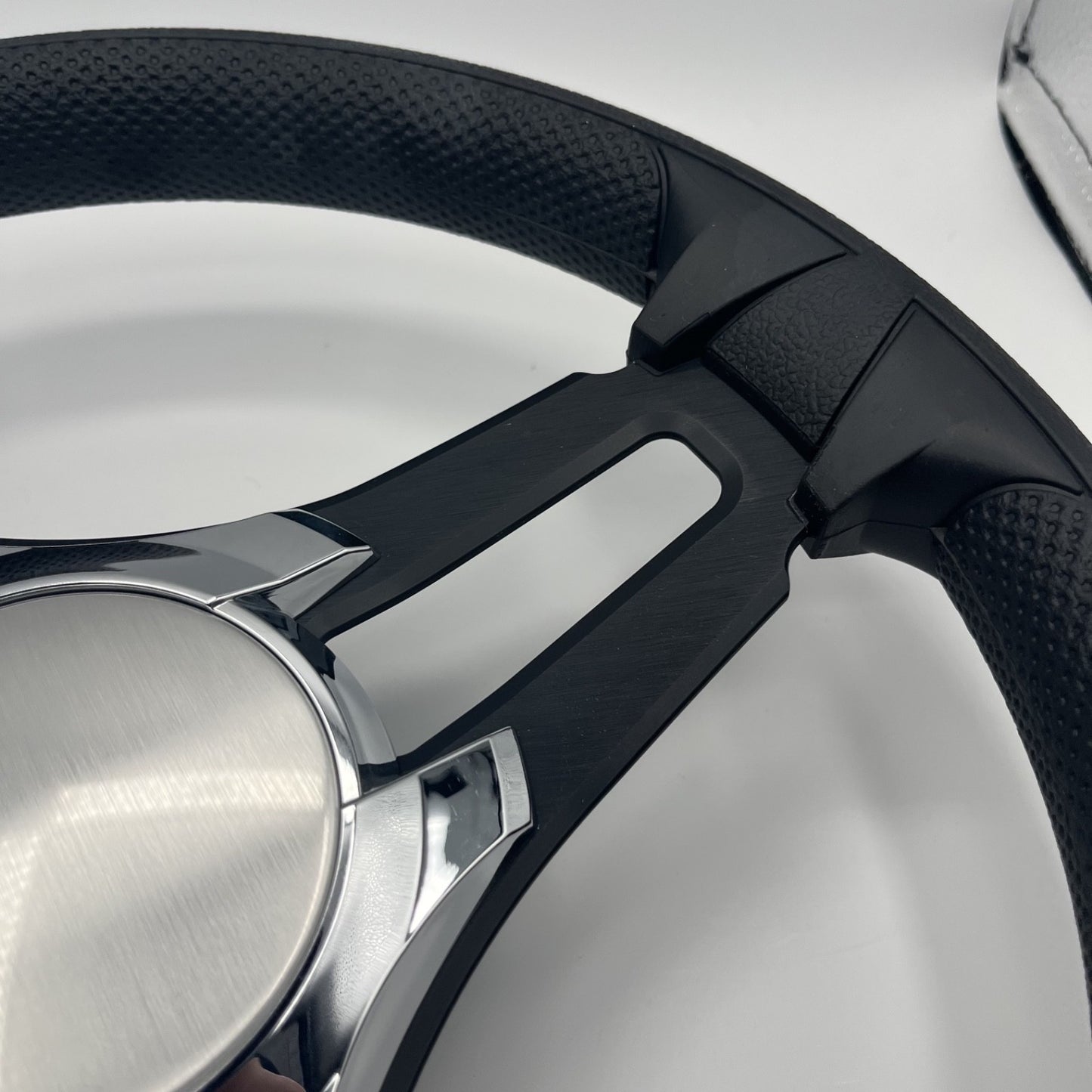 Gussi Italia Marine Steering Wheel Black Brush Metal Spokes | Chrome Plain