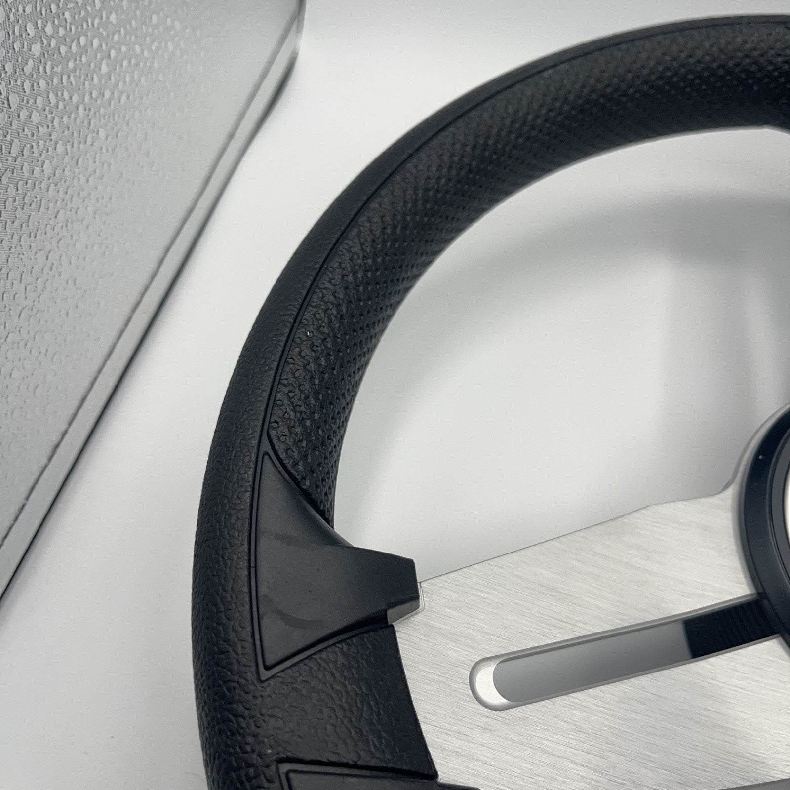 Model 15A Marine Steering Wheel Brushed Alum Spokes | Bentley Boats