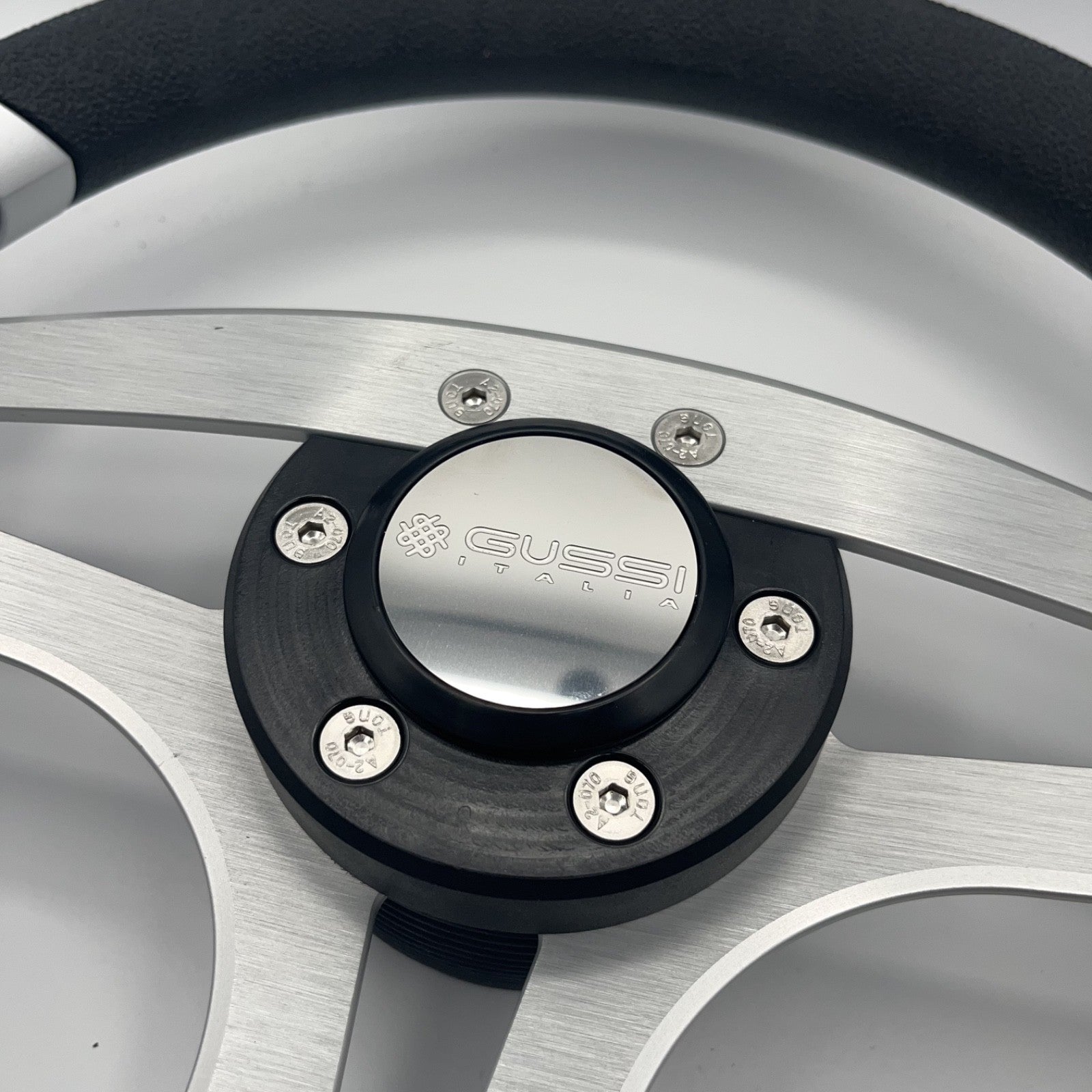 Badia Boat Steering Wheel Brushed Aluminum Spokes | Gussi Snap-in