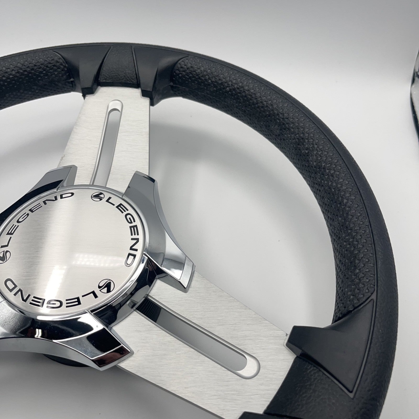 Model 15 Marine Steering Wheel Brushed Aluminum Spokes | Legend Boats