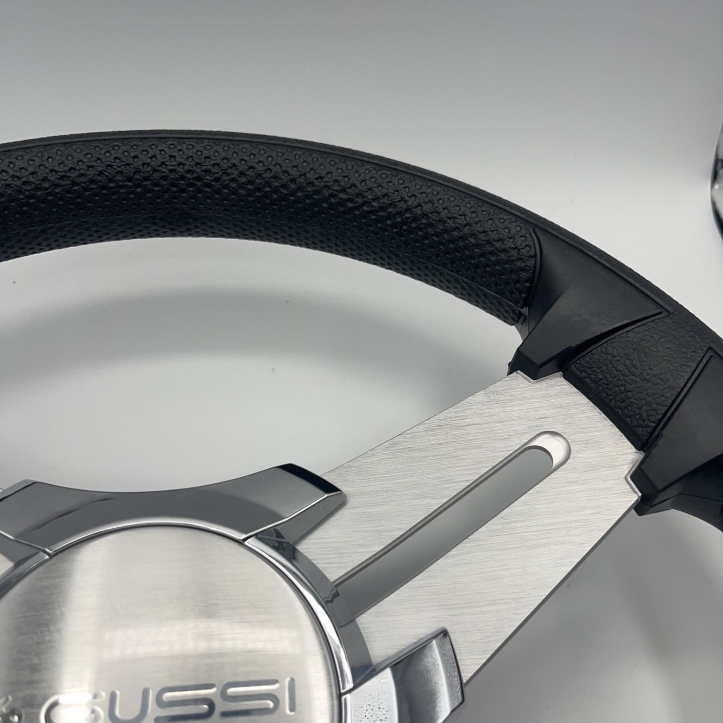 Model 15A Marine Steering Wheel Brushed Alum Spokes | Gussi Italia Cap