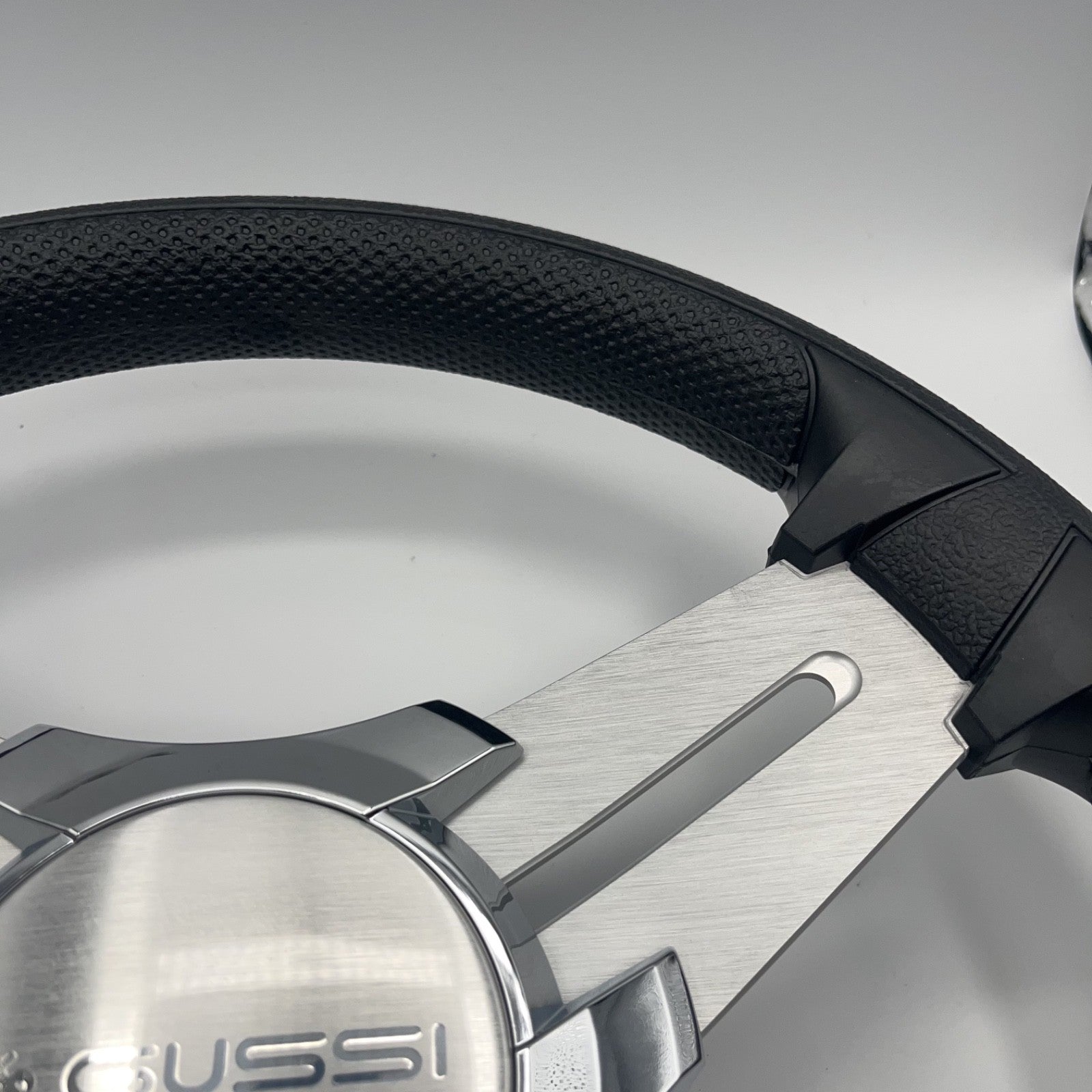 Model 15A Marine Steering Wheel Brushed Alum Spokes | Gussi Italia Cap