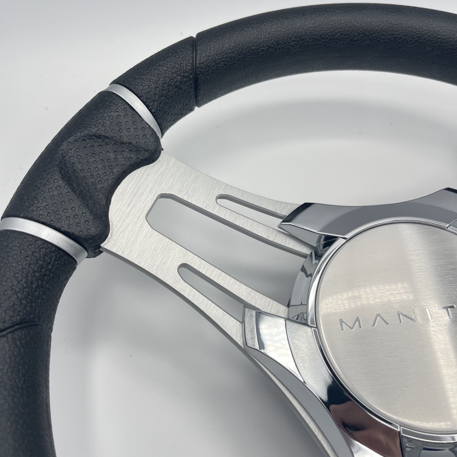 Gussi Italia Boat Steering Wheel Brushed Aluminum Spokes | Manitou Boats