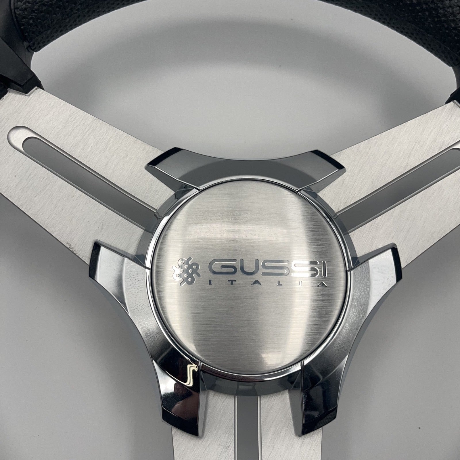 Model 15 Marine Steering Wheel Brushed Aluminum Spokes | Gussi Logo