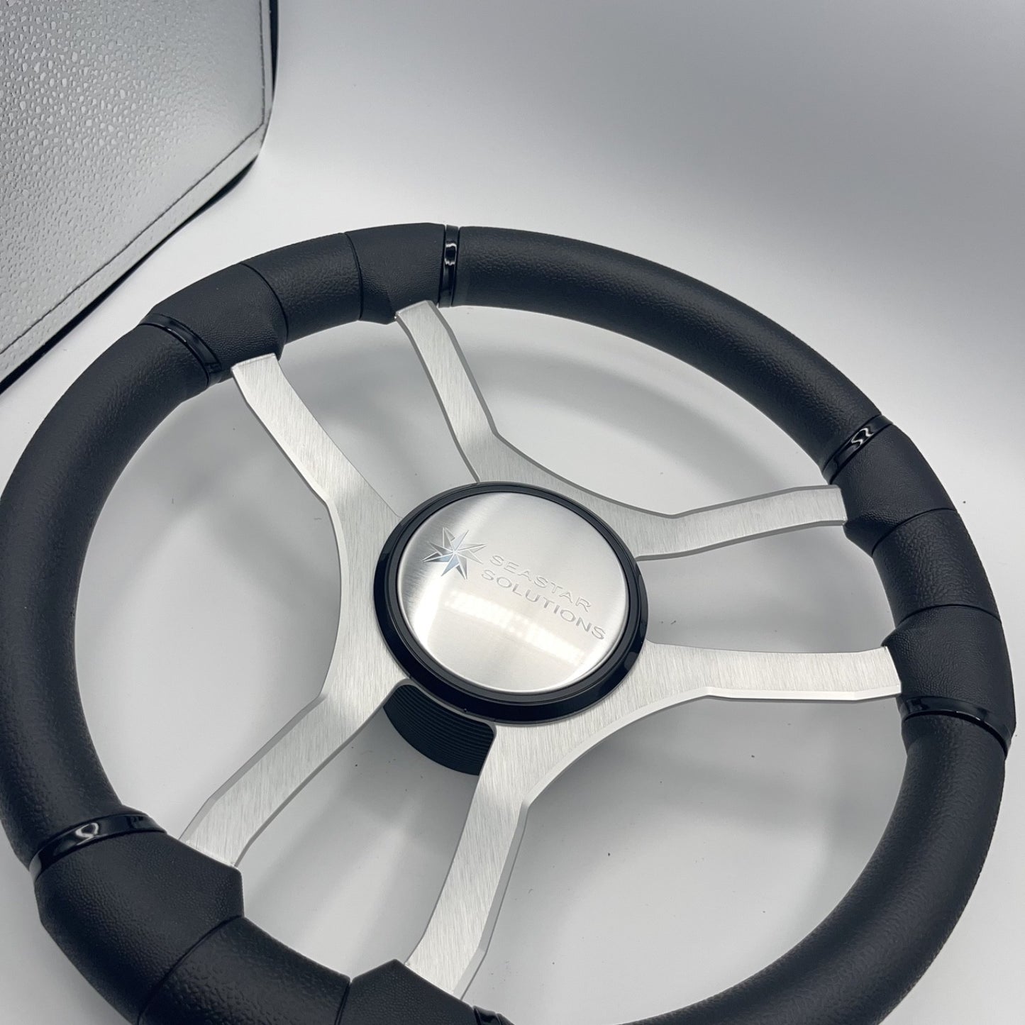 Malera Boat Steering Wheel Brushed Aluminum Spokes | Seastar Solutions