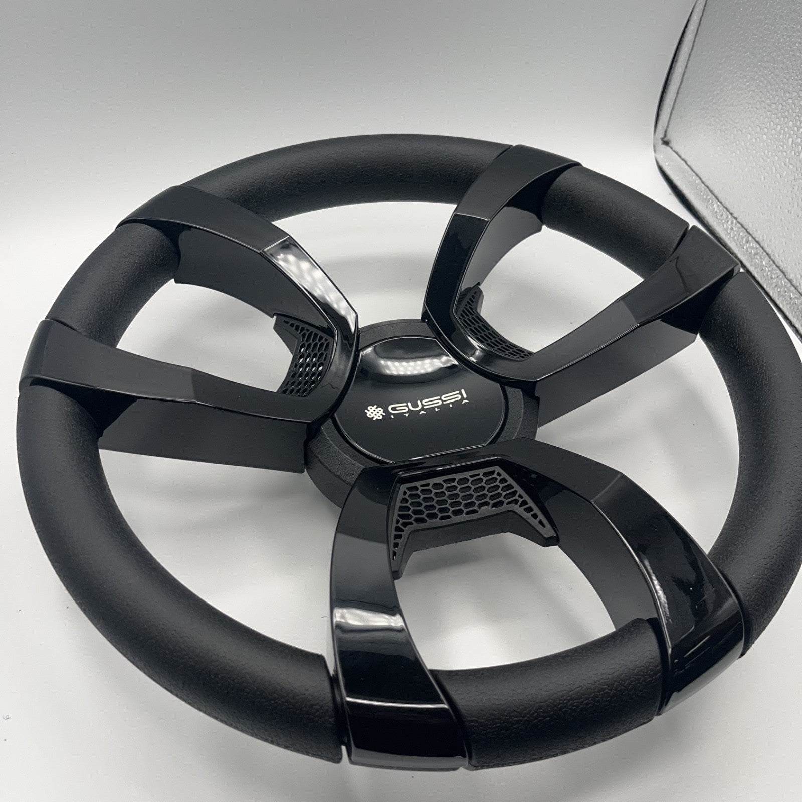 La Corte Boat Steering Wheel Black Gloss Inserts | Gussi Italia Logo
