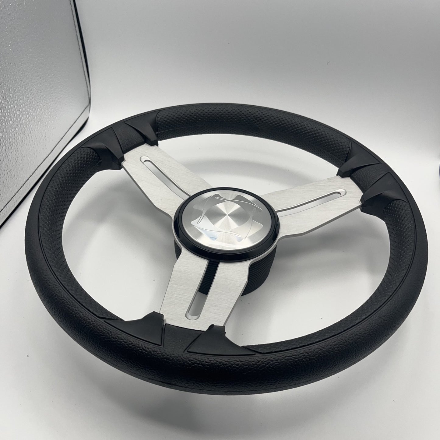 Model 15A Marine Steering Wheel Brushed Alum Spokes | Stingray Boats Cap