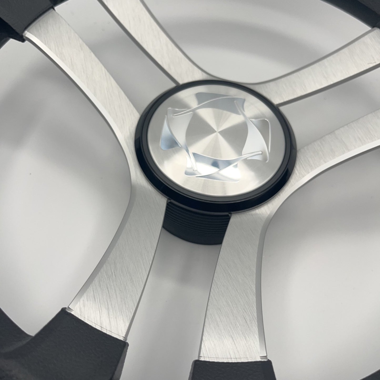 Benaco Boat Steering Wheel Brushed Aluminum Spokes | Stingray
