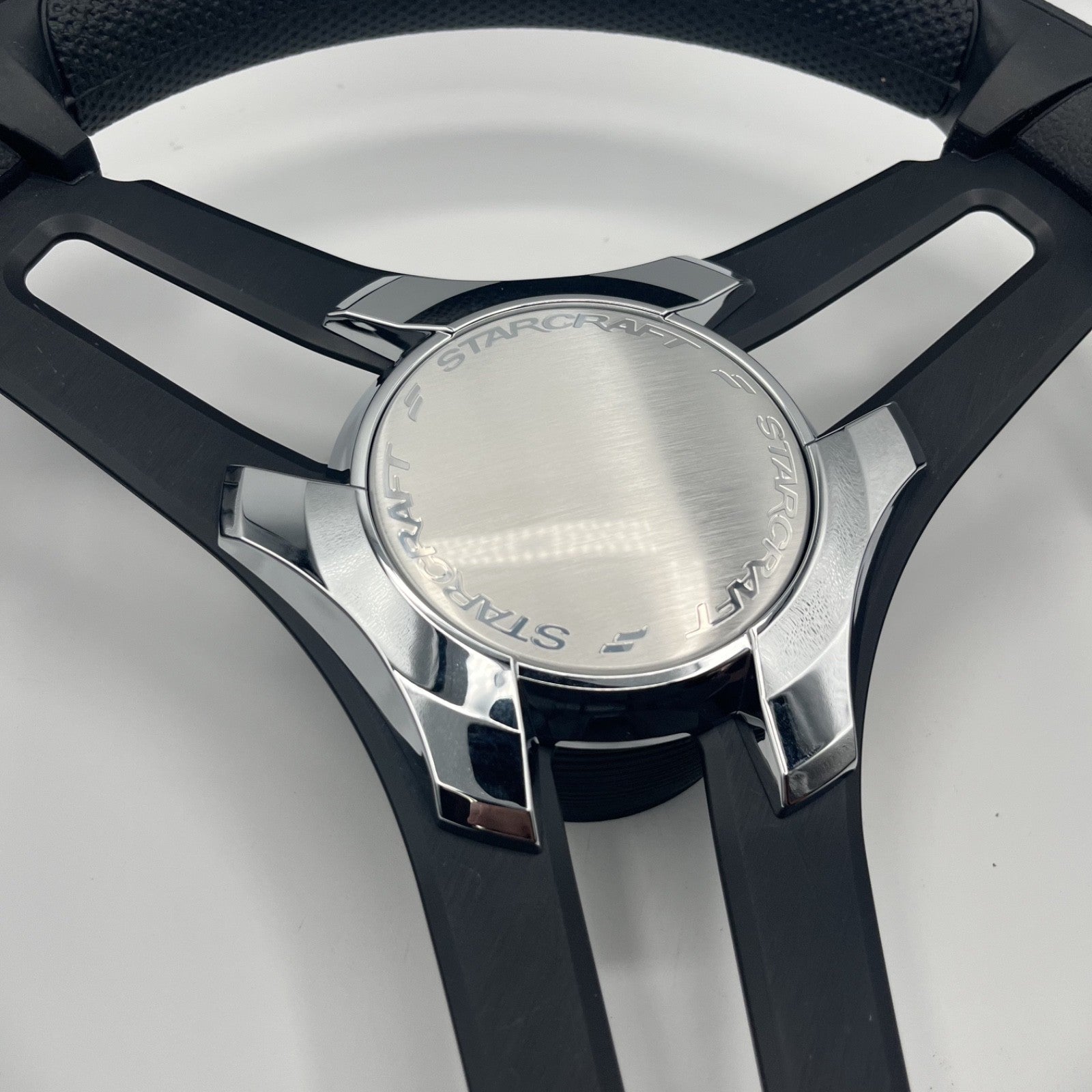 Gussi Italia Marine Steering Wheel Black Brush Metal Spokes | Starcraft