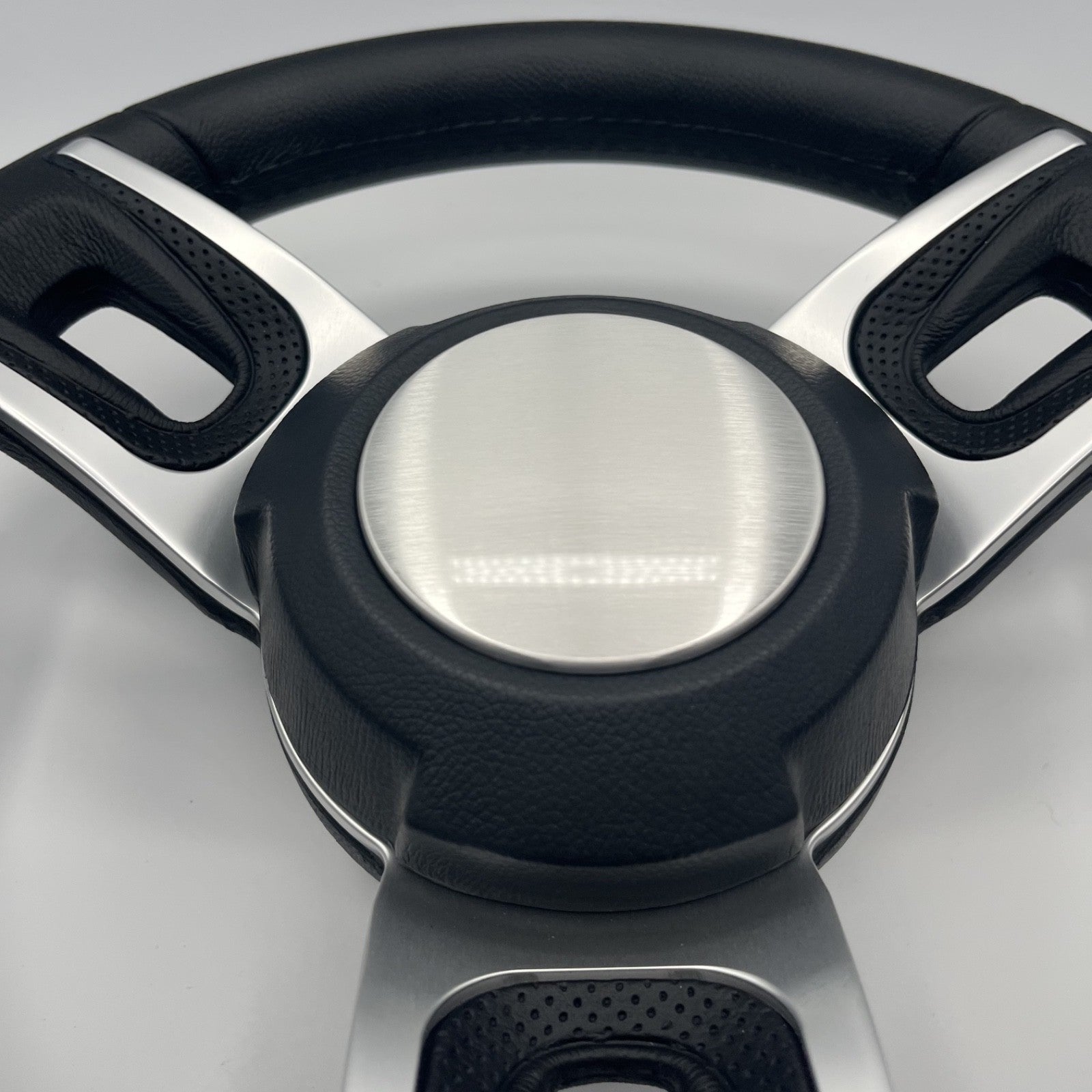 Gussi Italia Black Model 702 Steering Wheel | Plain Brushed