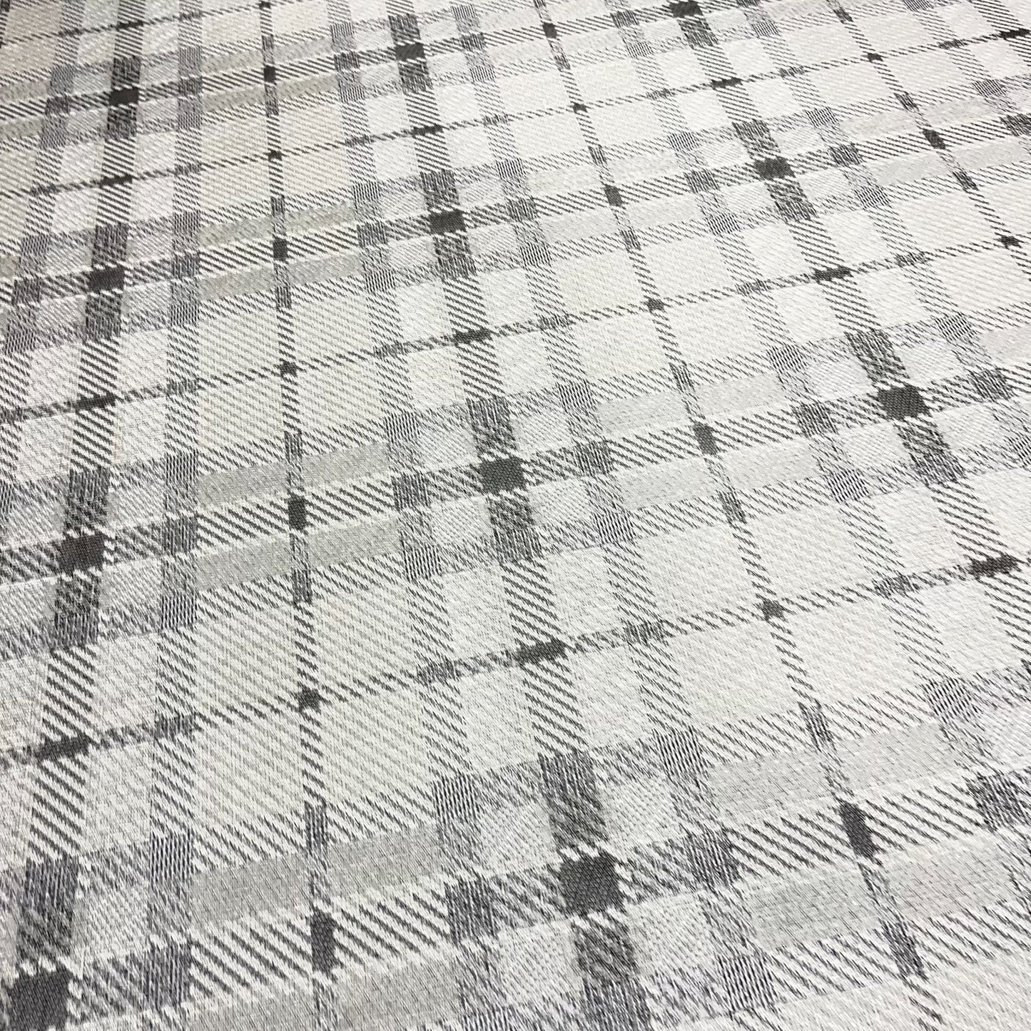 Woven Vinyl Flooring | Plaid - C-80043562 | 8' X 14'