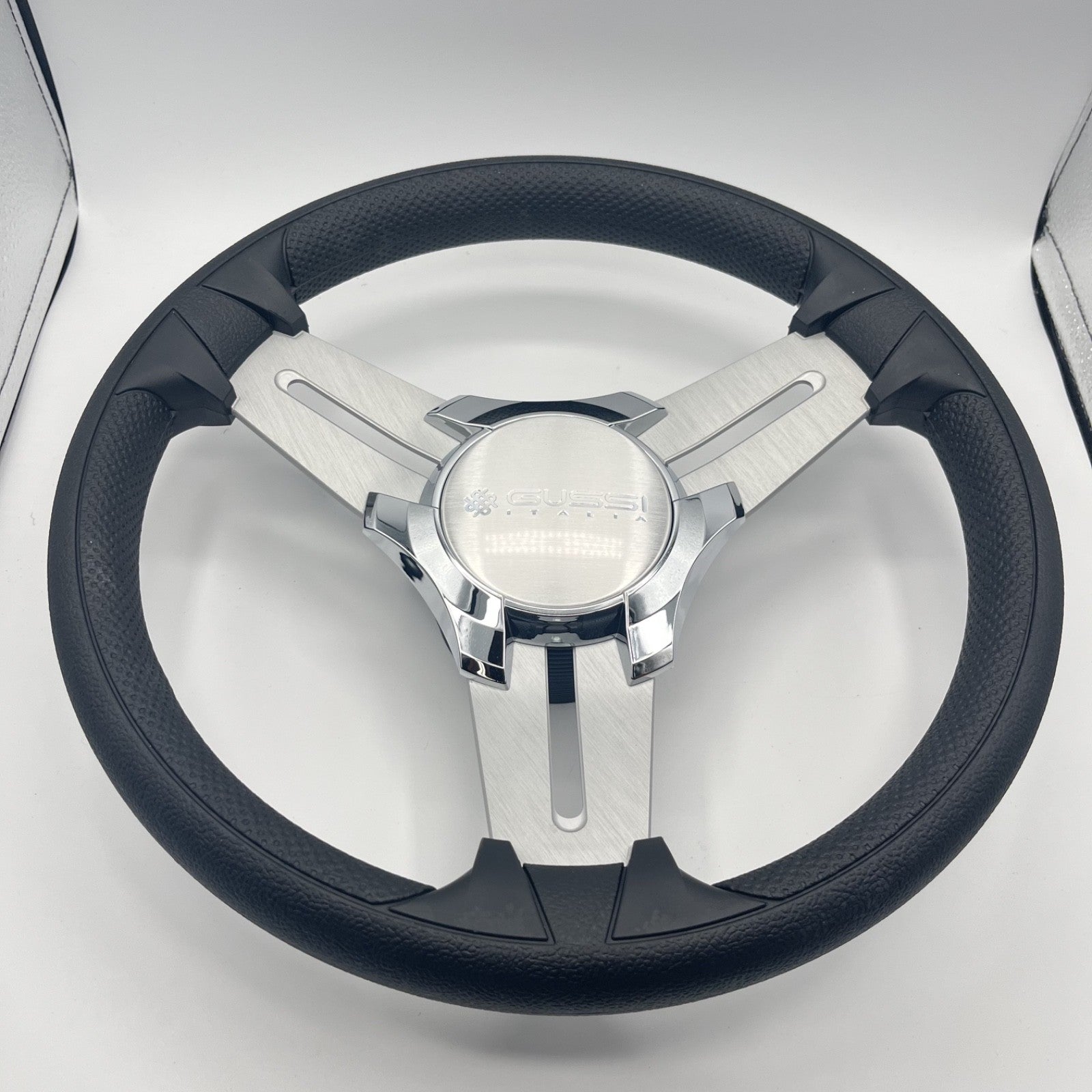 Model 15 Marine Steering Wheel Brush Alum Spokes | Gussi Italia Logo