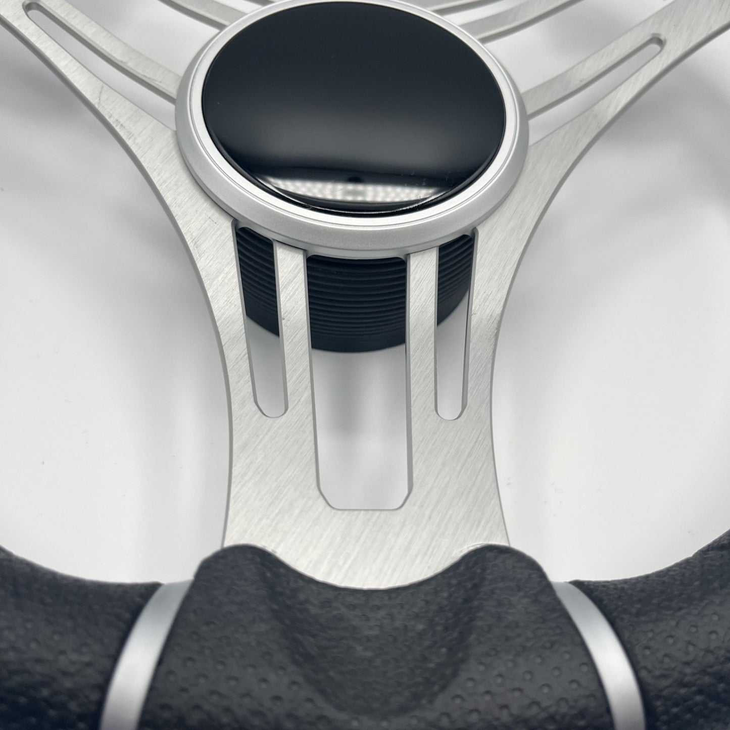 Gussi Italia Boat Steering Wheel Brushed Aluminum Spoke | Black Dome