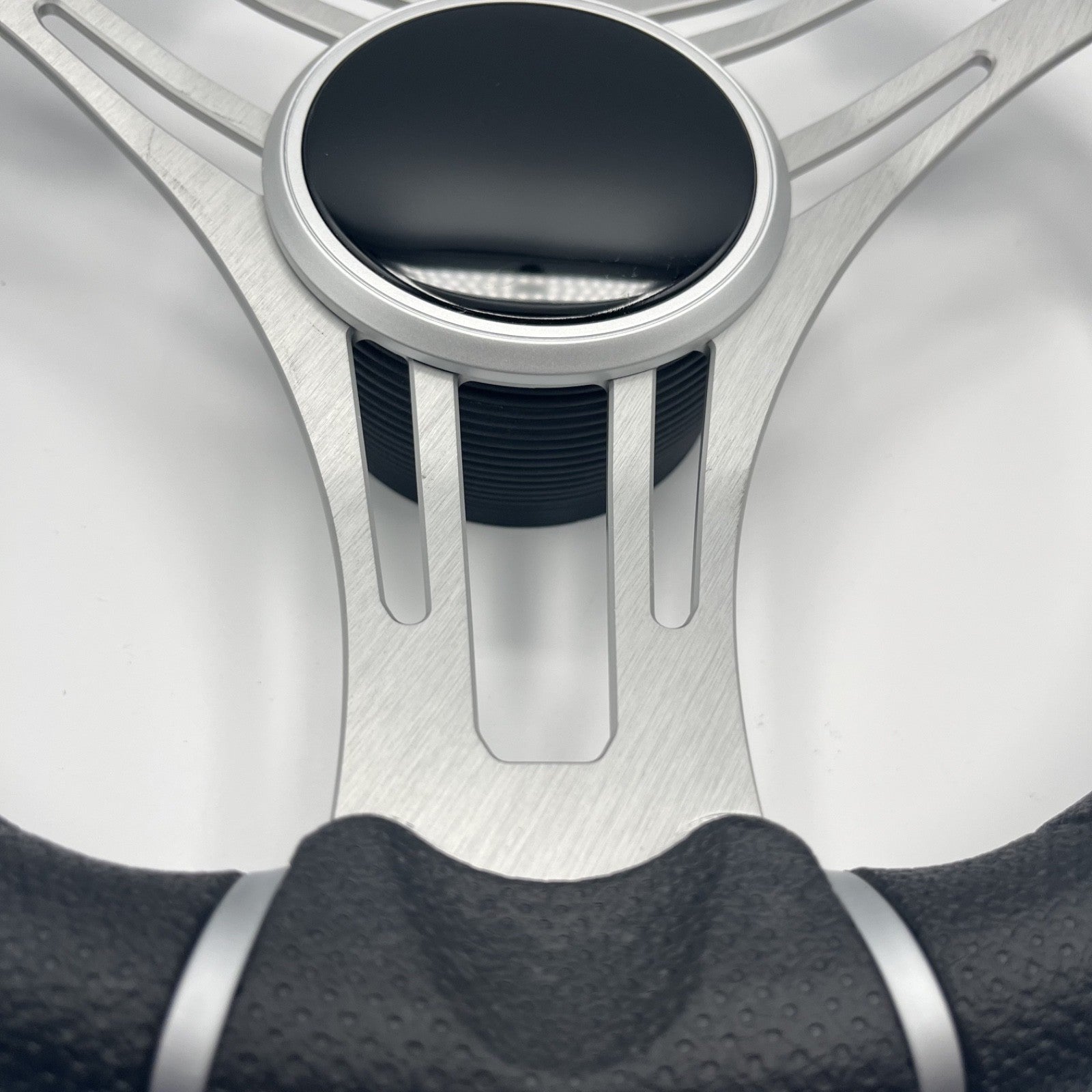 Gussi Italia Boat Steering Wheel Brushed Aluminum Spoke | Black Dome