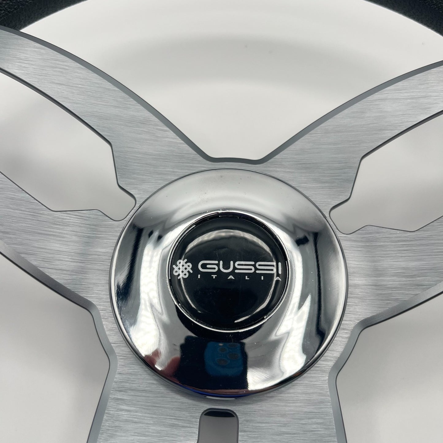 Cabrio Boat Steering Wheel Gray Brushed Alum Spoke | Gussi Italia