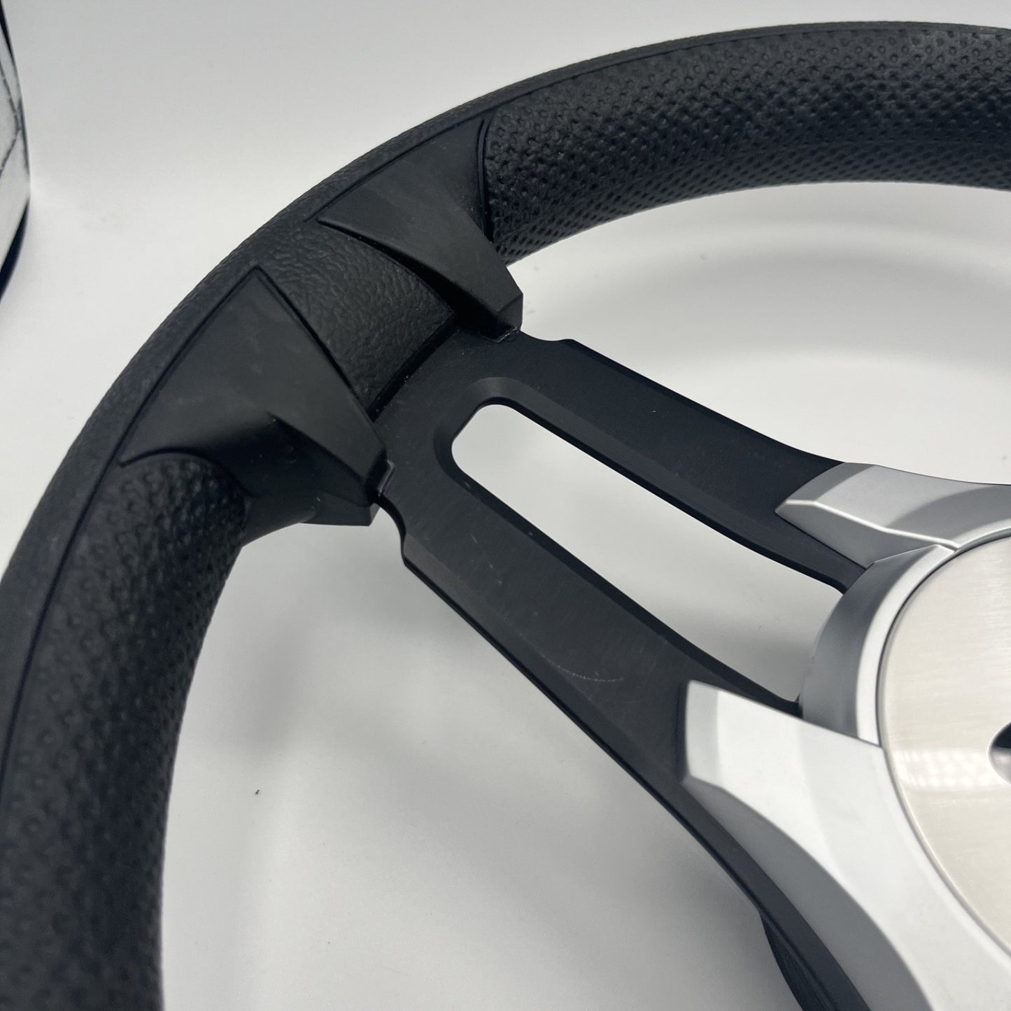 Gussi Italia Marine Steering Wheel Black Brush Metal Spokes | Harris Kayot