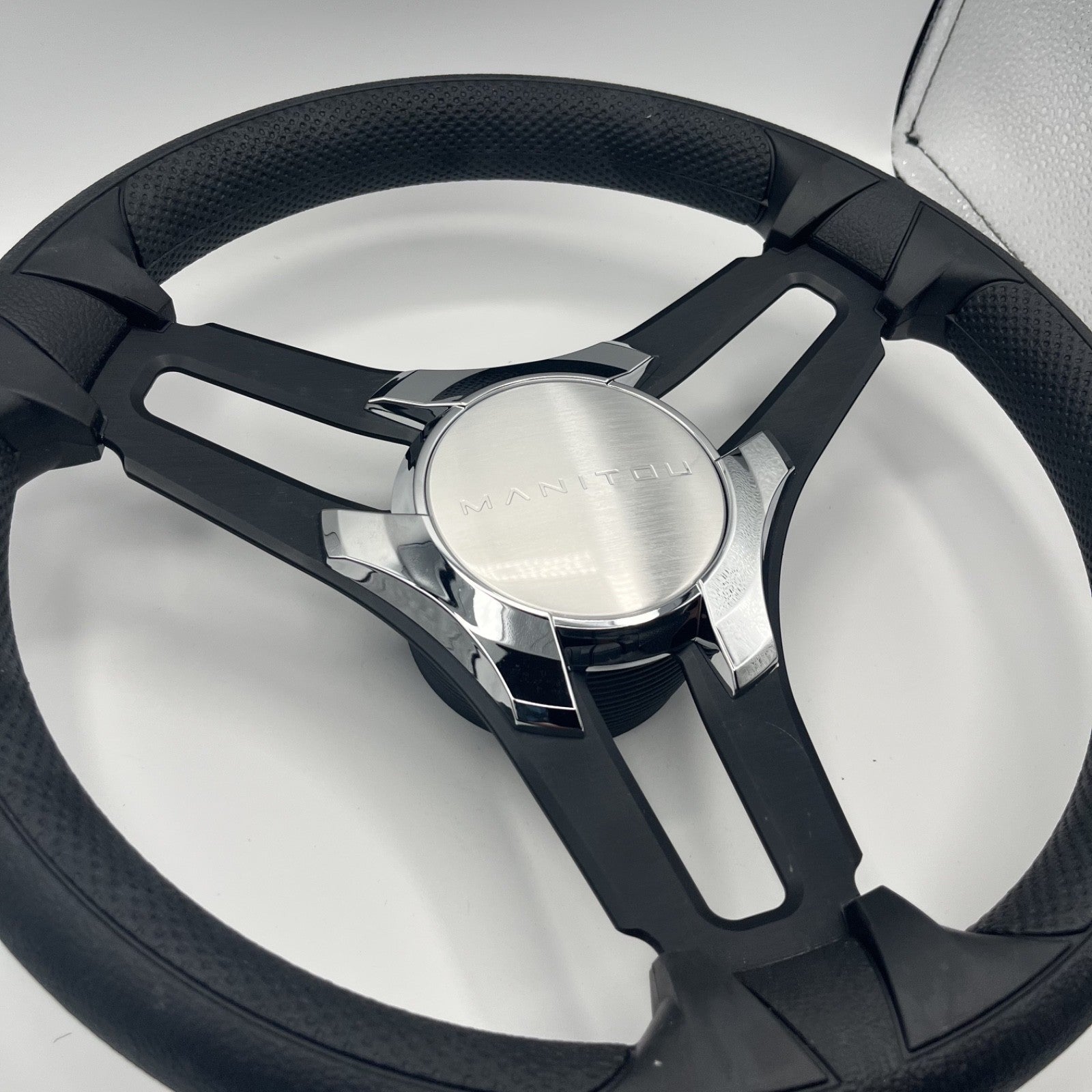 Gussi Italia Marine Steering Wheel Black Brush Metal Spokes | Manitou