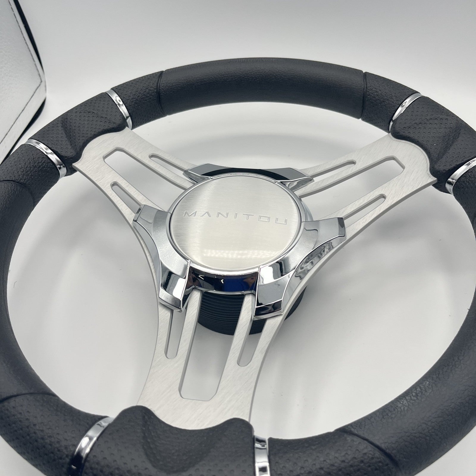 Verona Boat Steering Wheel Brush Alum Spoke | Manitou Boats